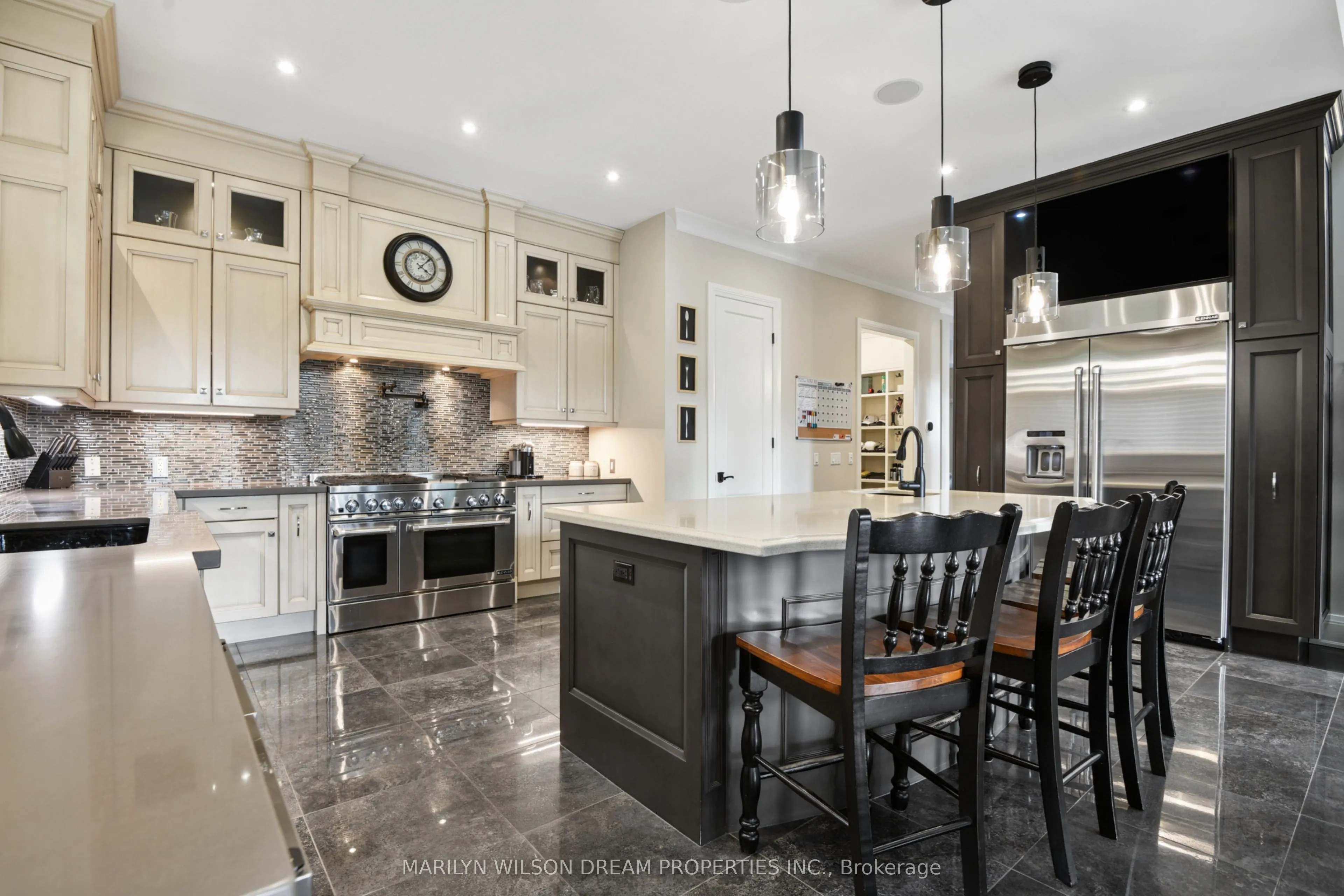 77 Placel Road