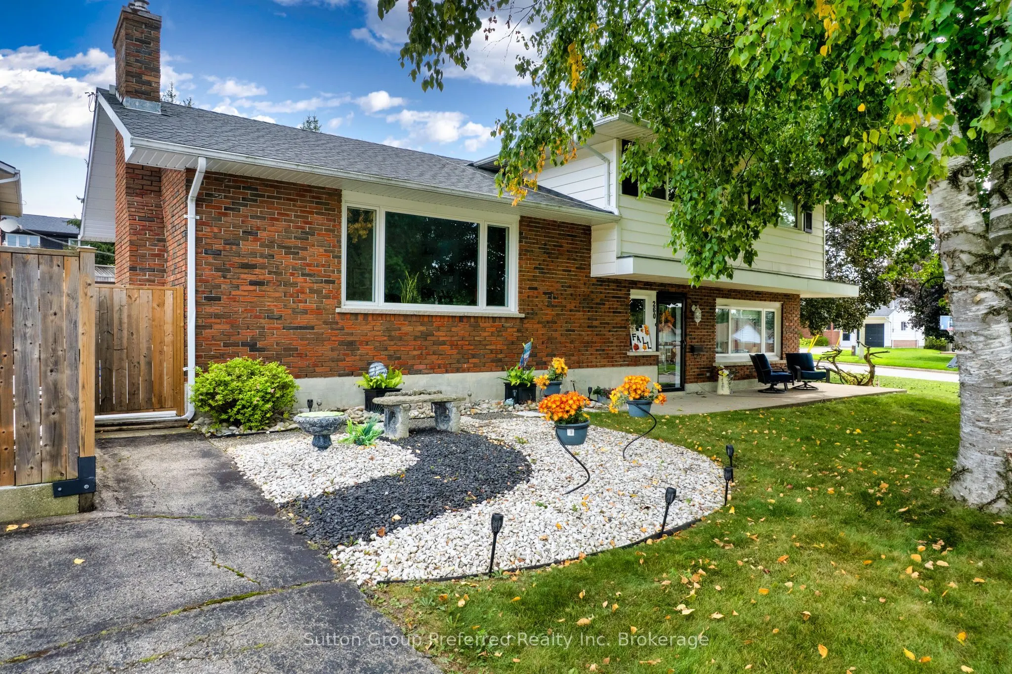 260 Ferncrest Road