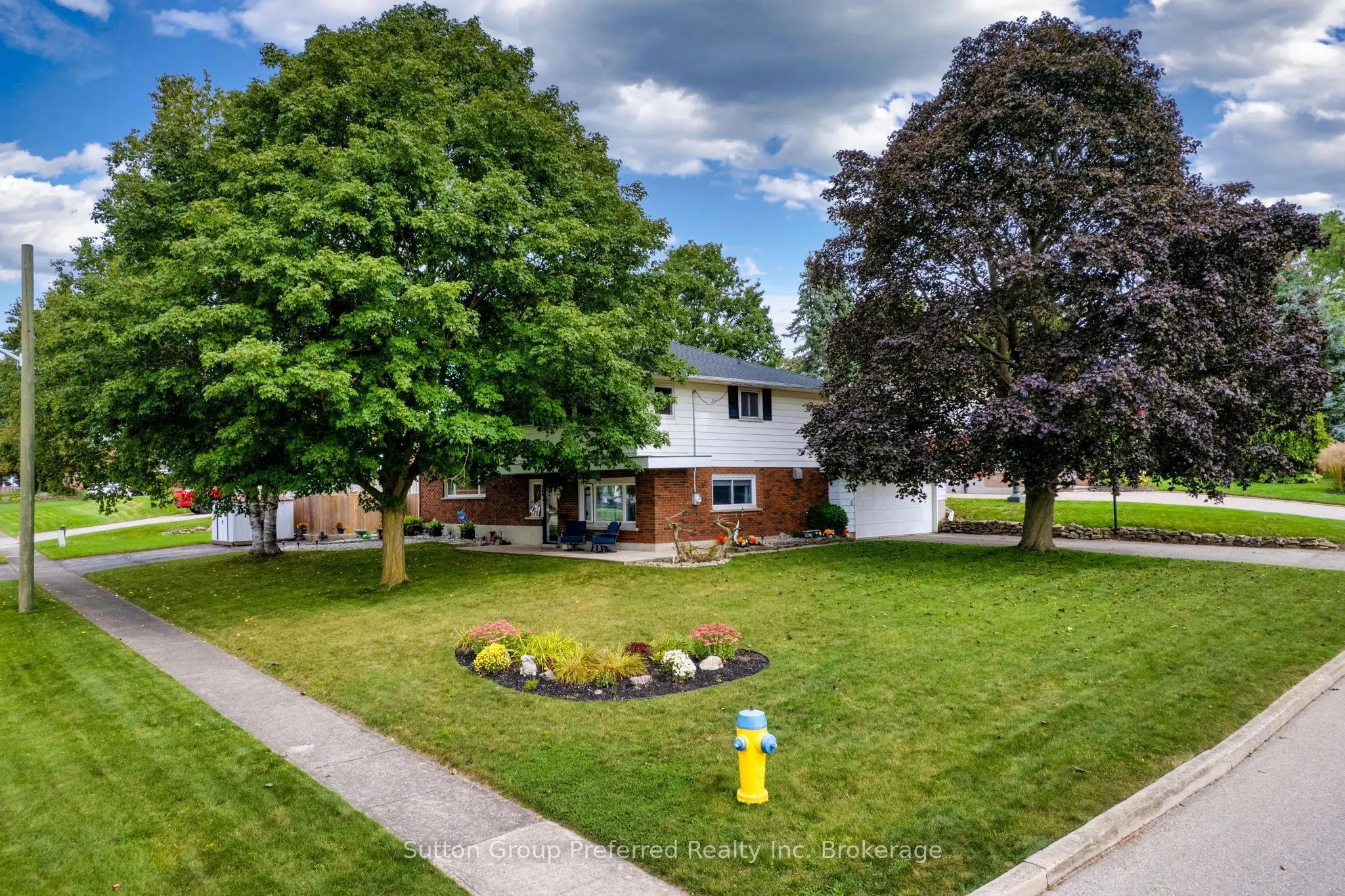 260 Ferncrest Road
