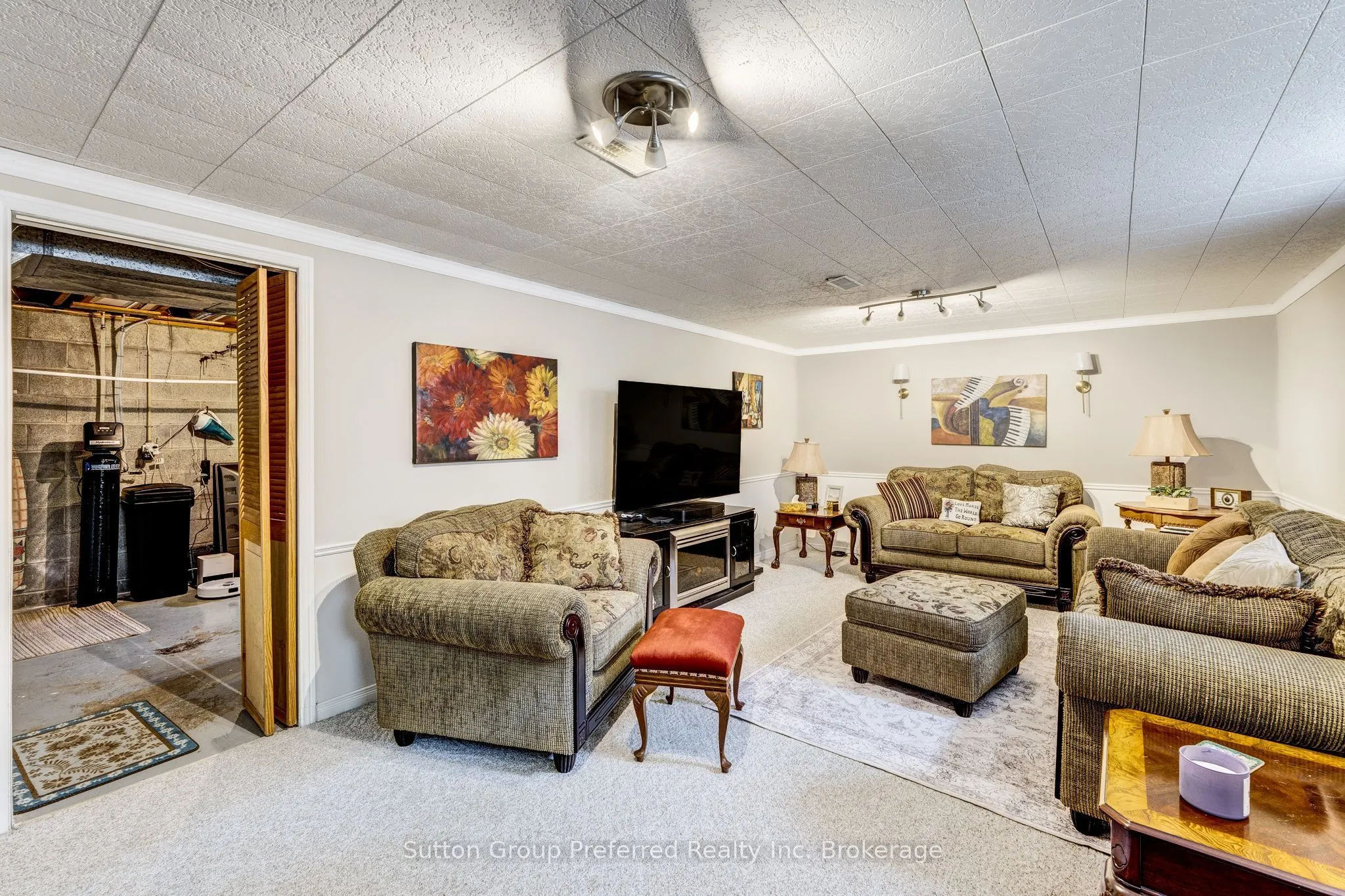 260 Ferncrest Road
