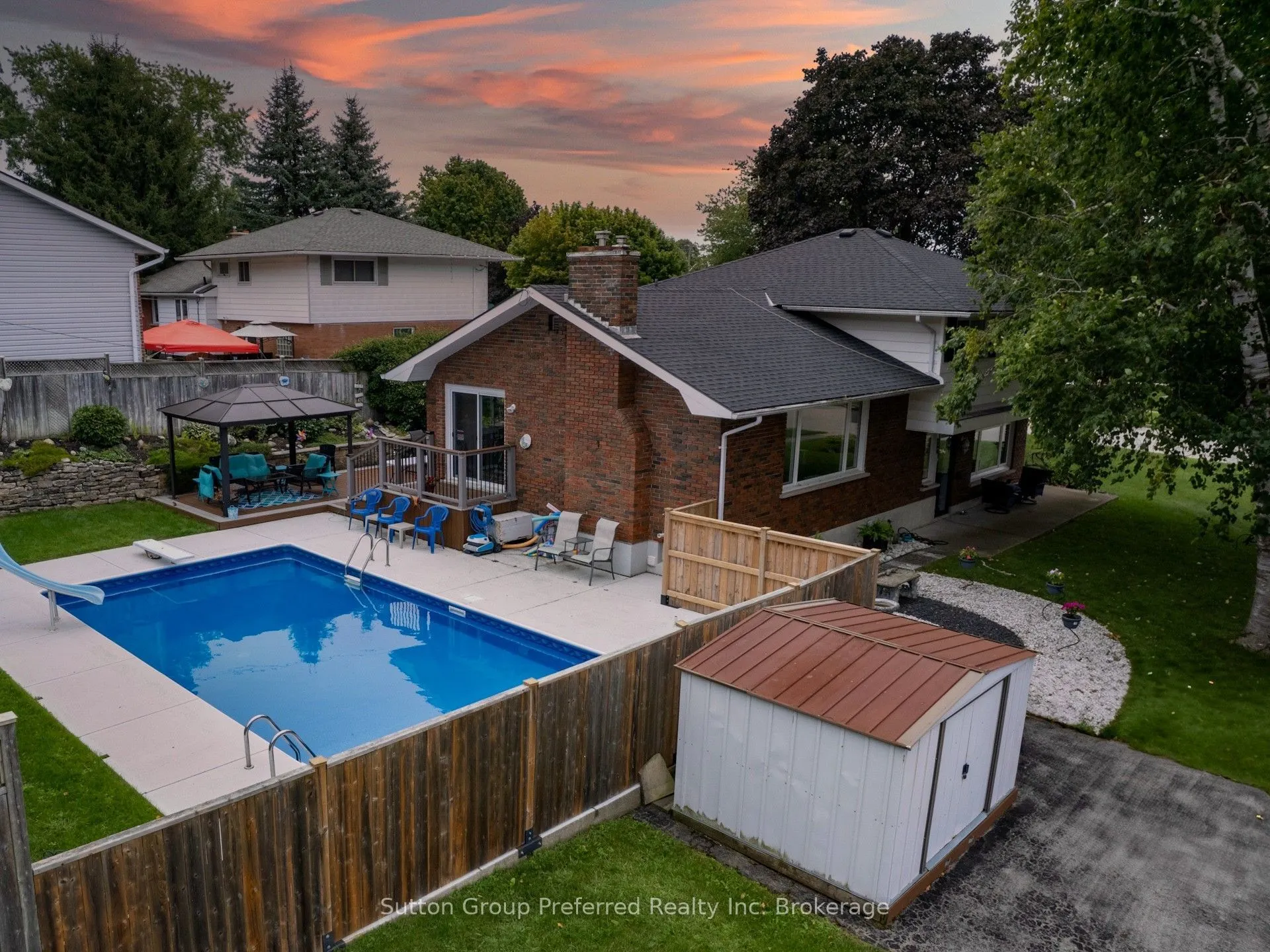 260 Ferncrest Road
