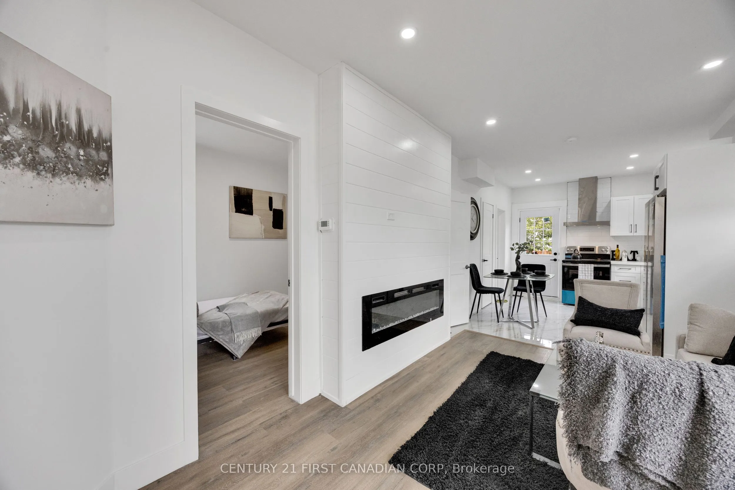 328 Oakland Avenue