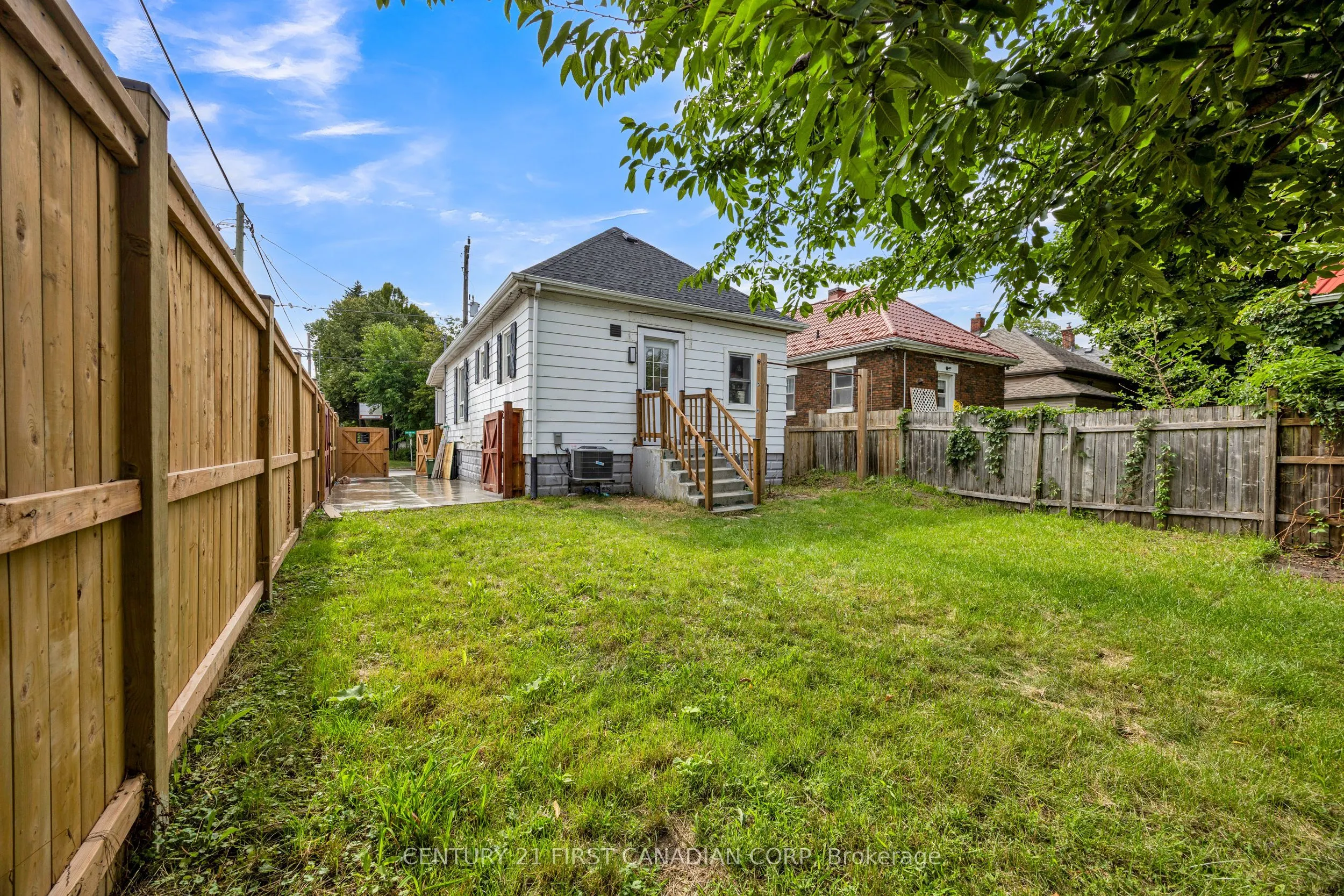 328 Oakland Avenue