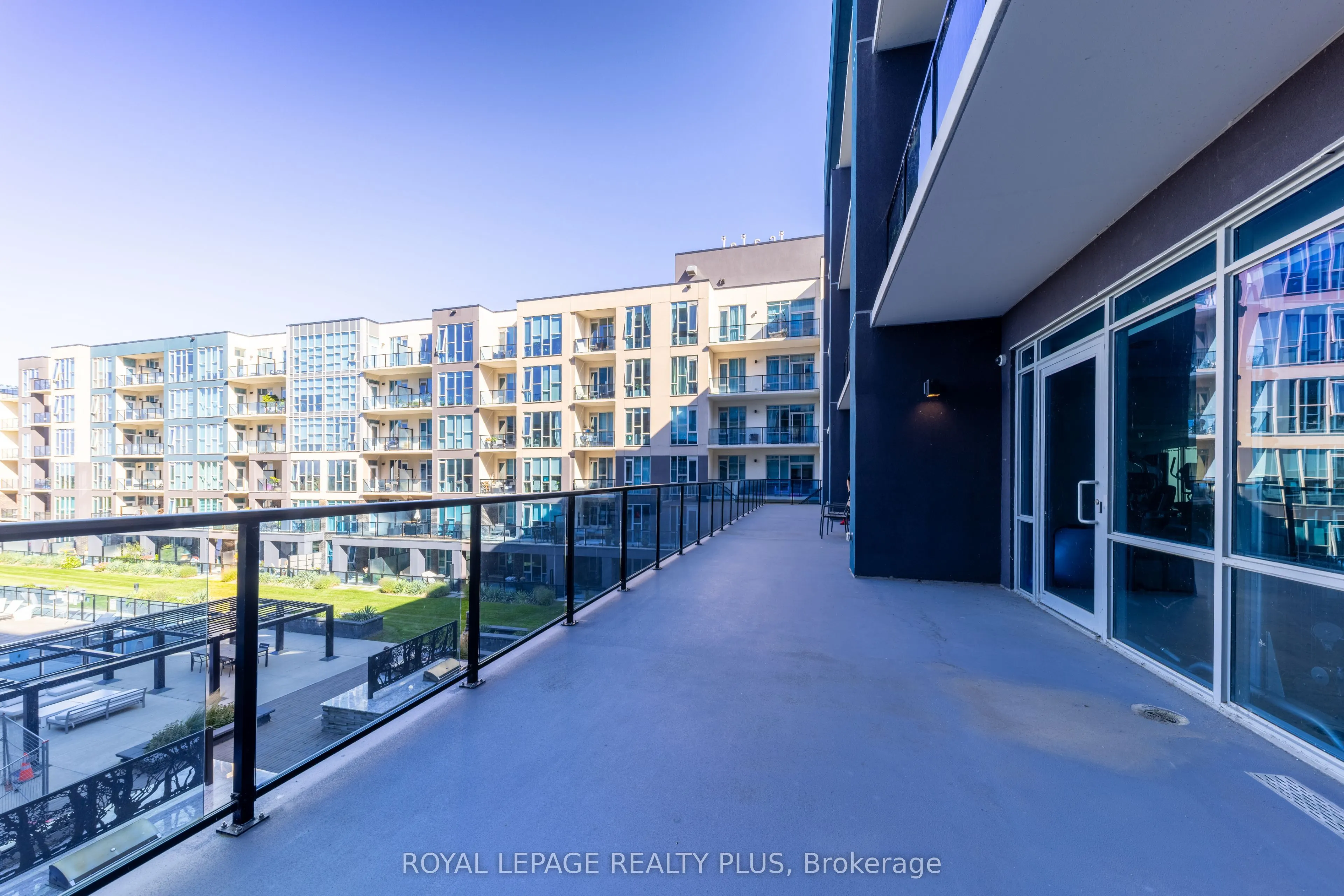 16 Concord Place #306