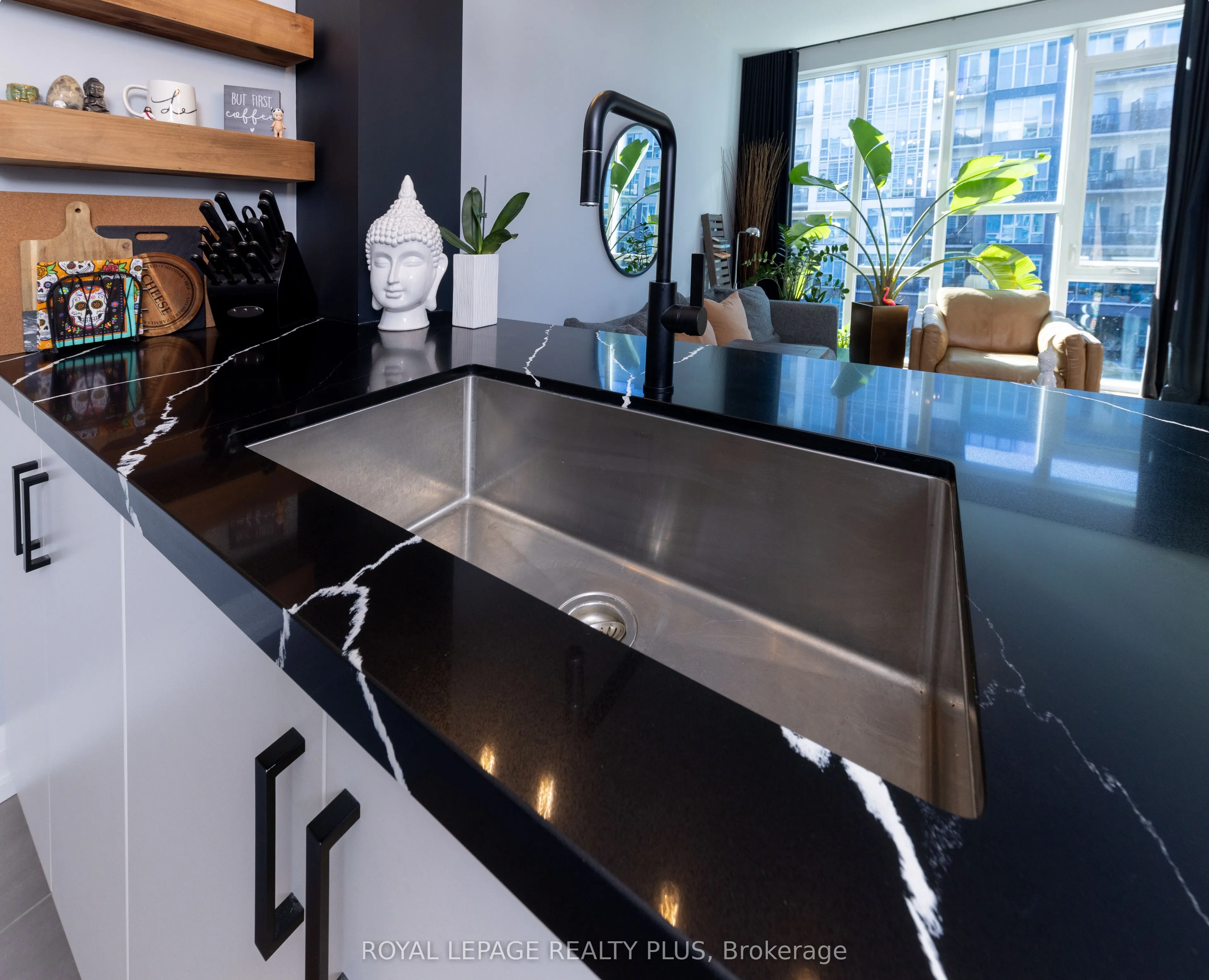 16 Concord Place #306
