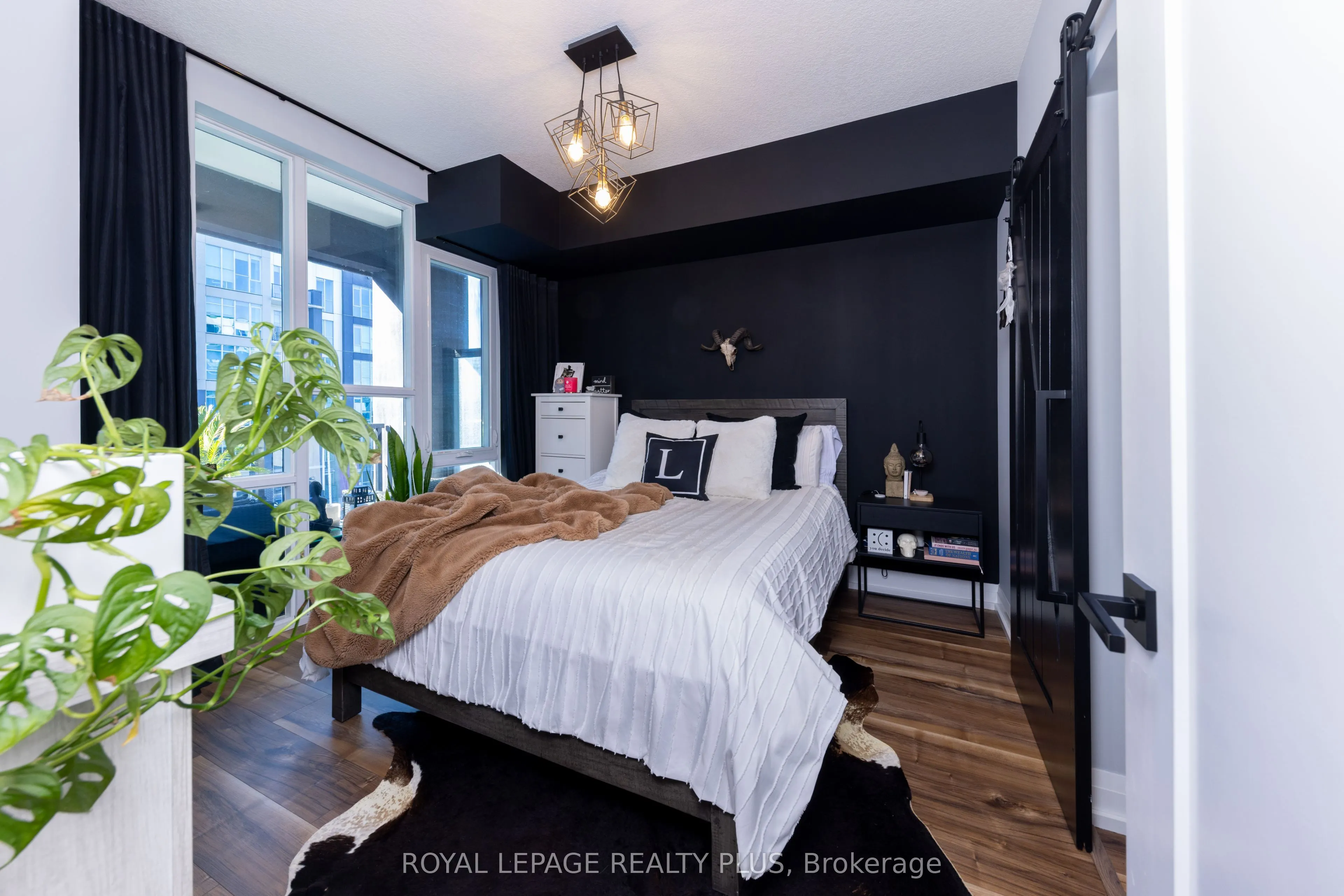 16 Concord Place #306