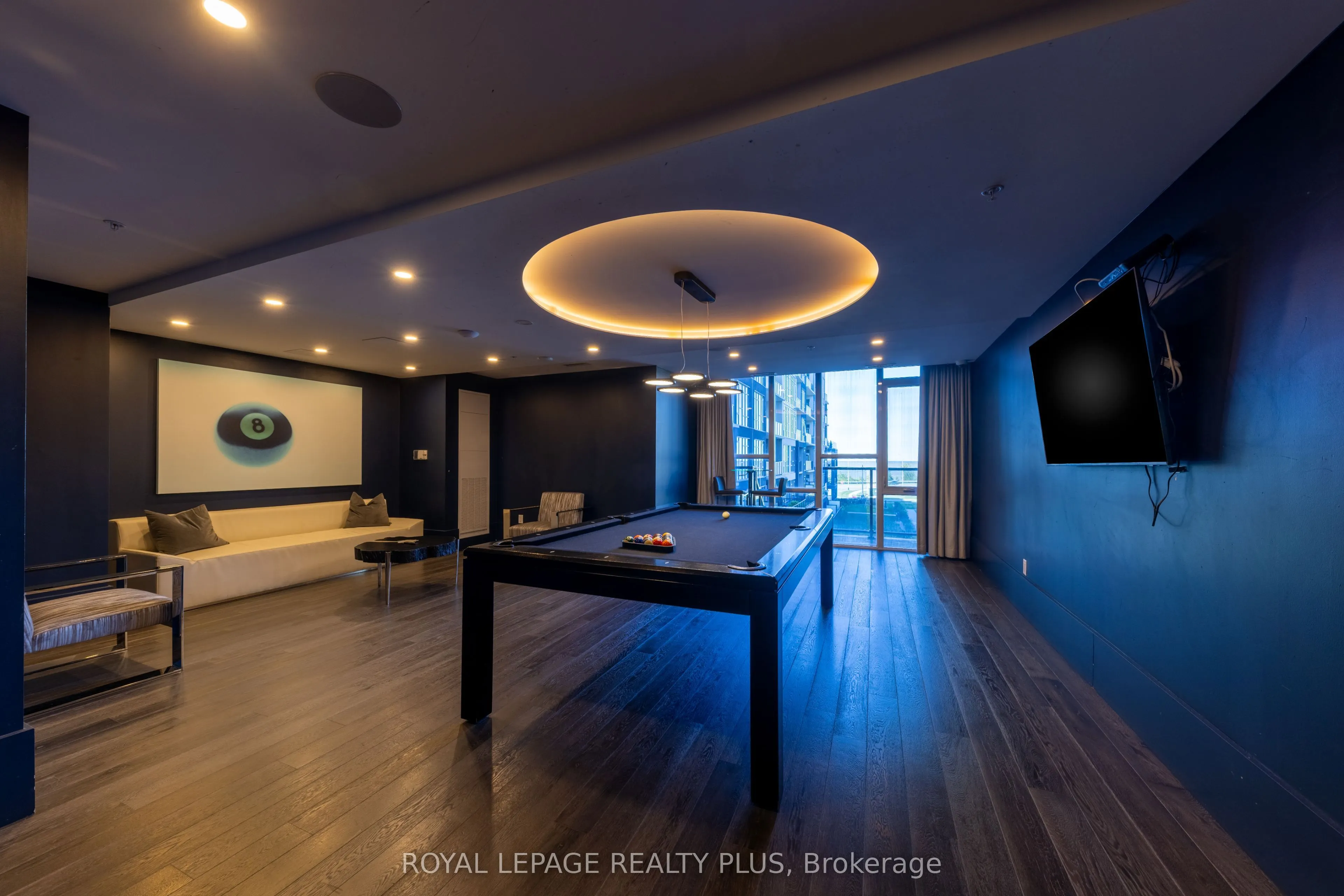 16 Concord Place #306