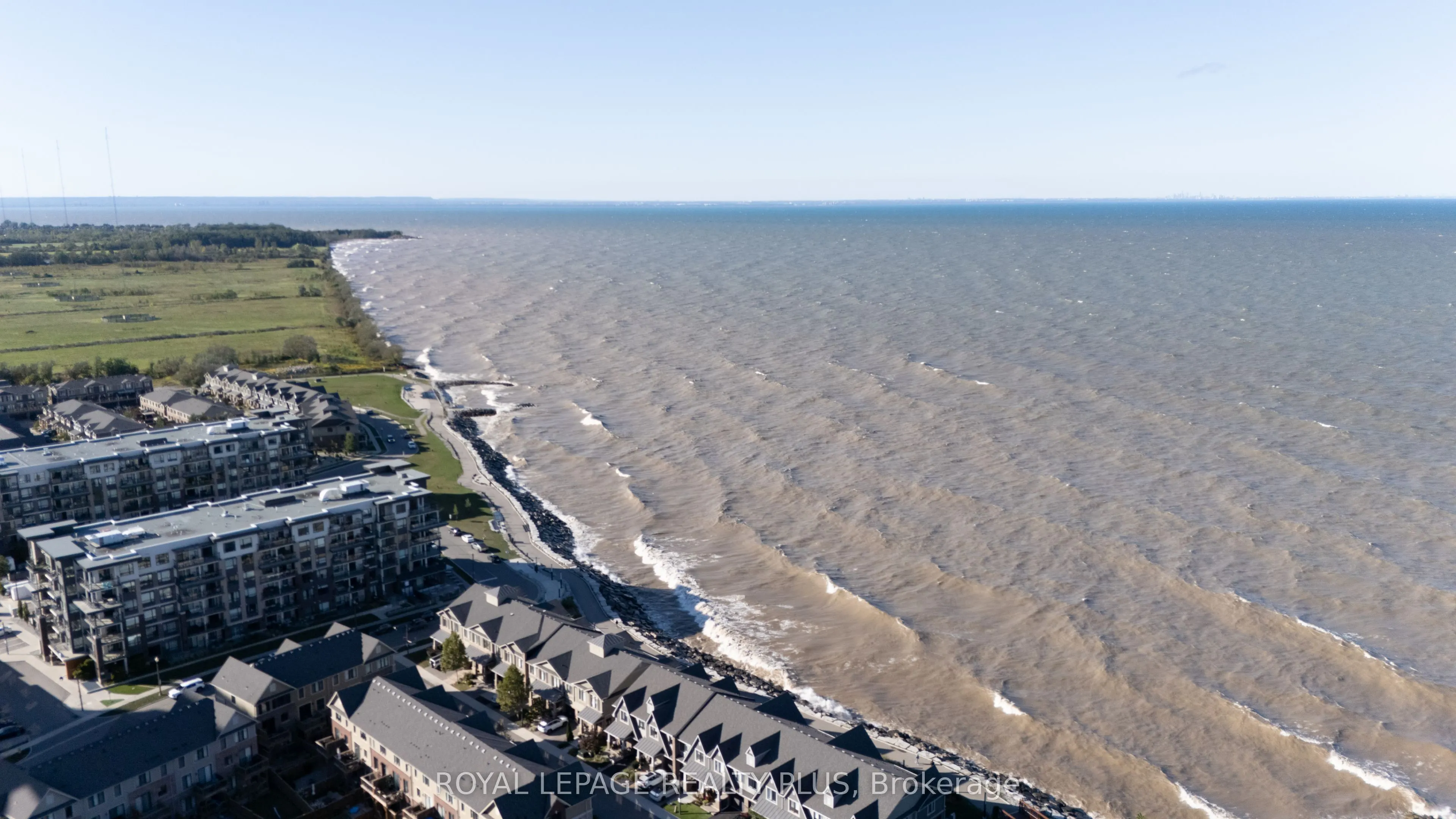 16 Concord Place #306