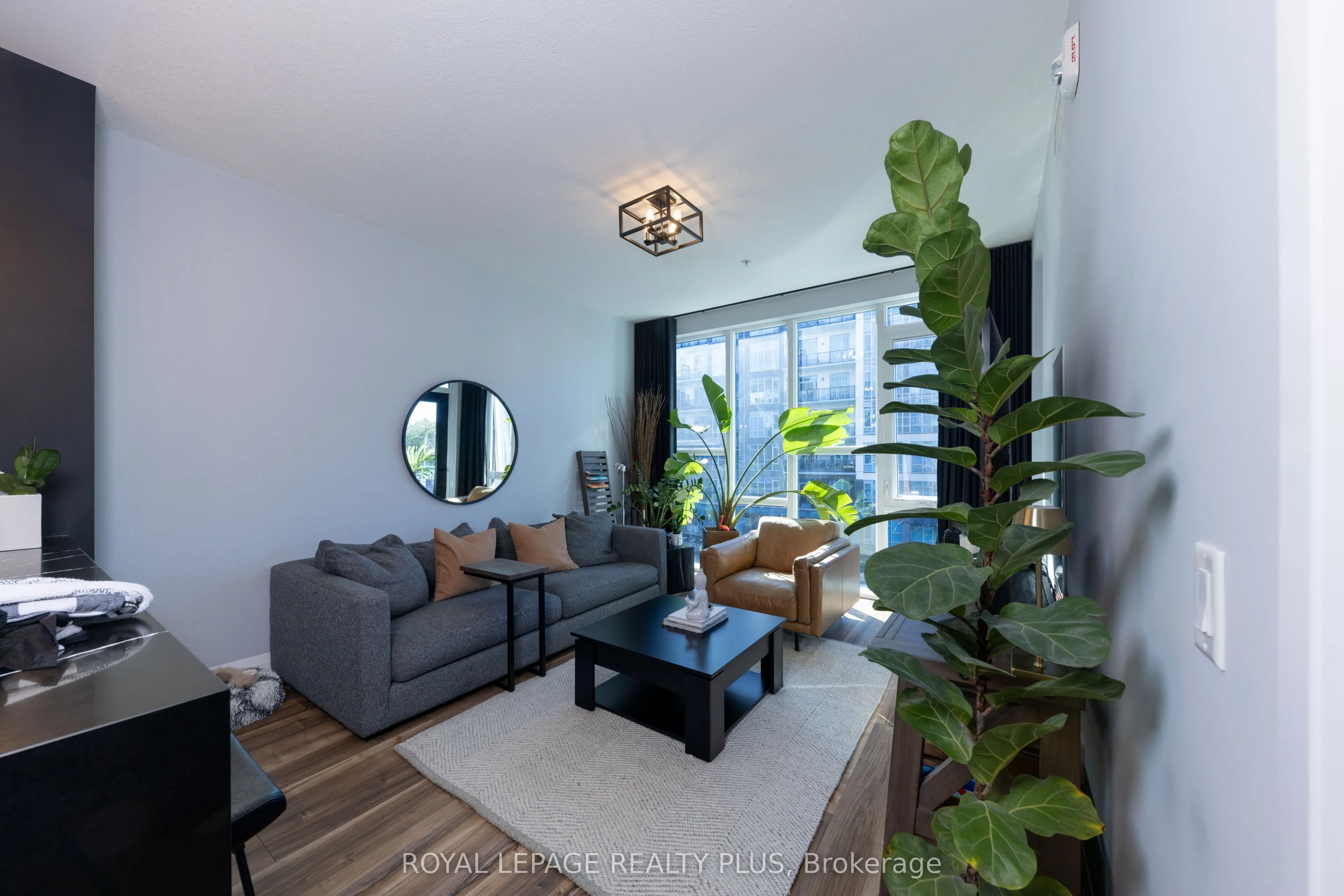 16 Concord Place #306
