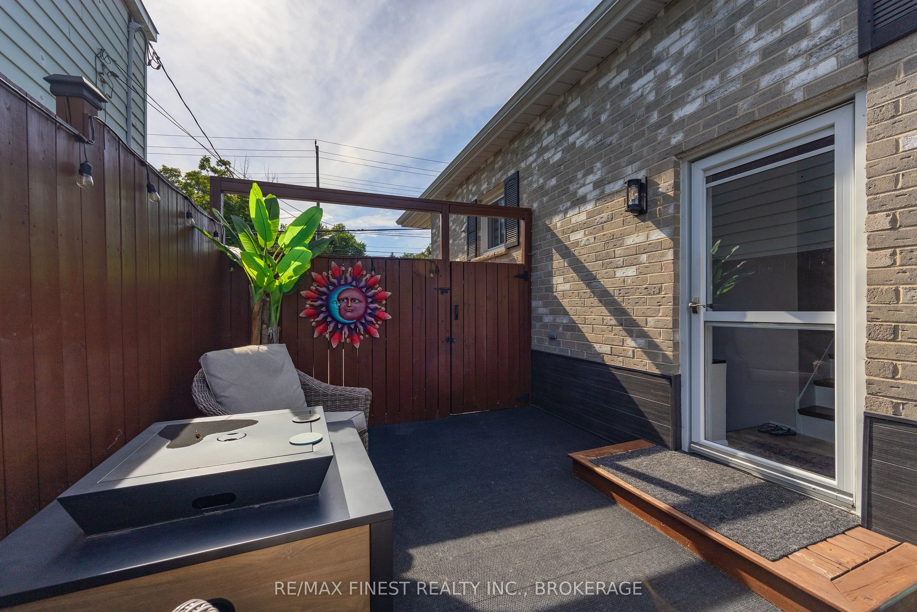 581 Division Street
