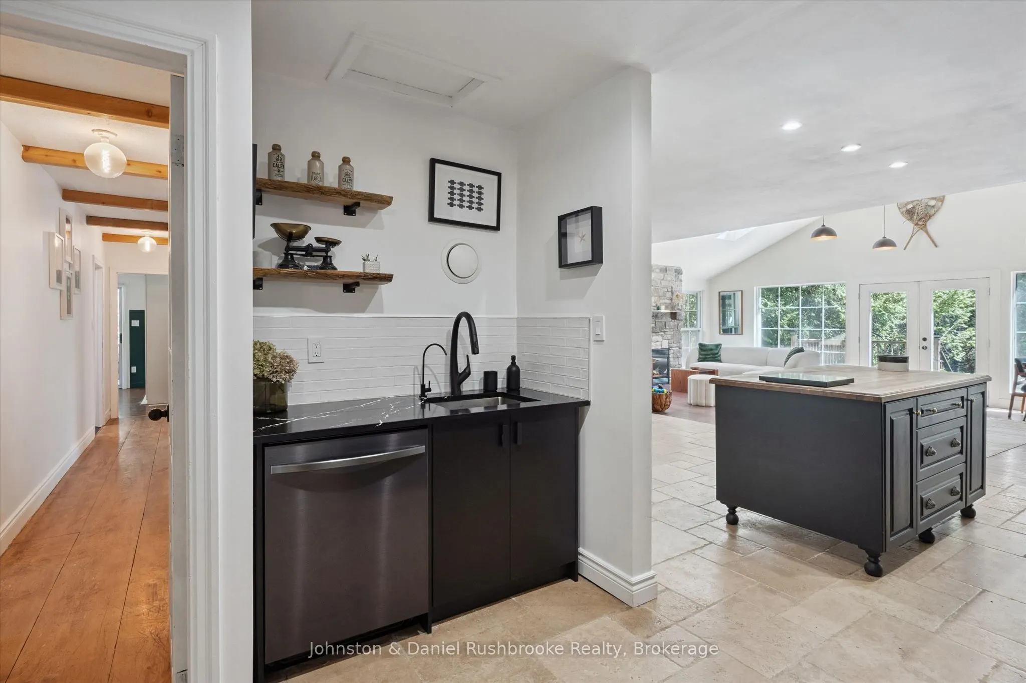 307251 Hockley Road