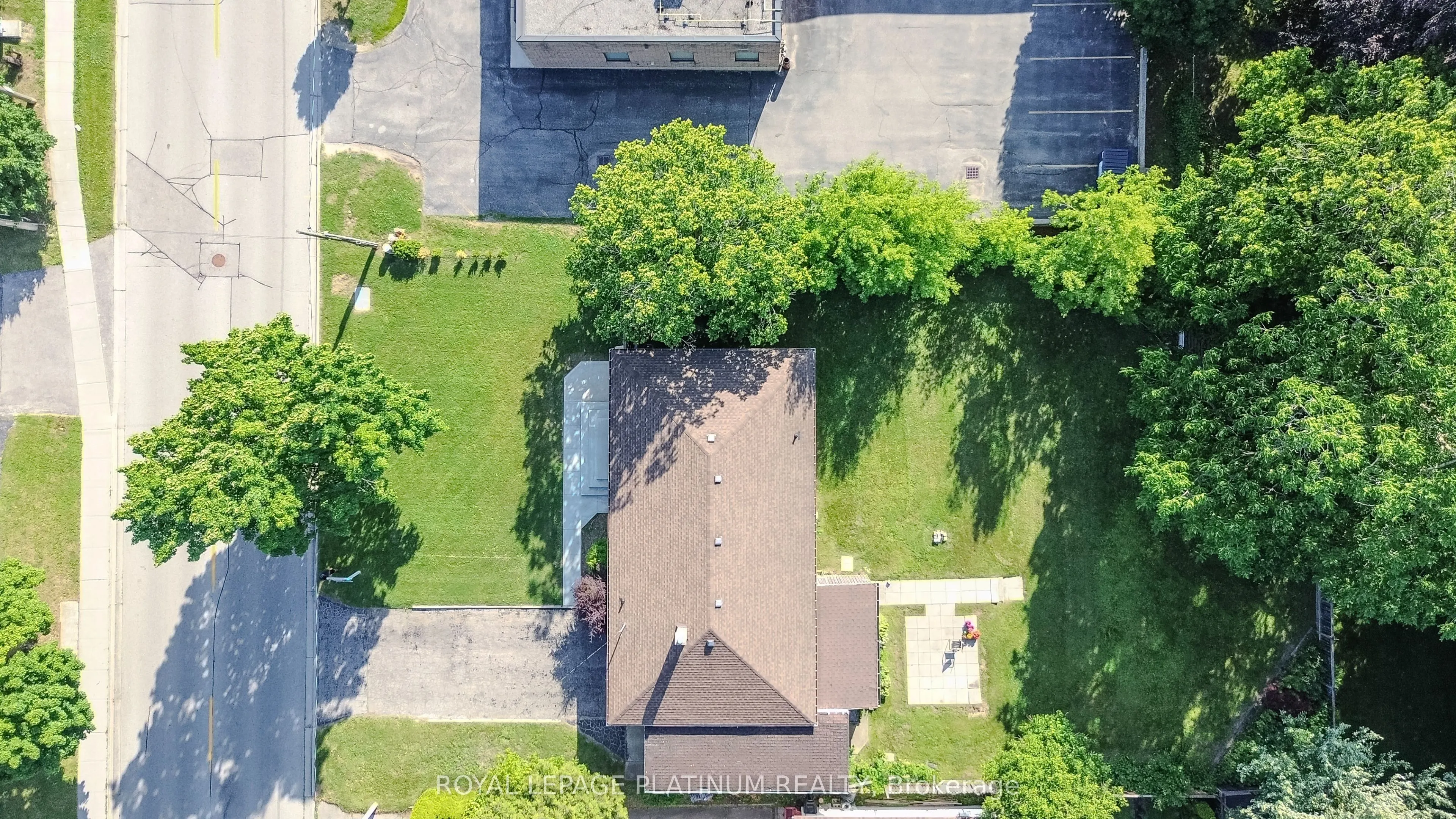 6 Varadi Avenue