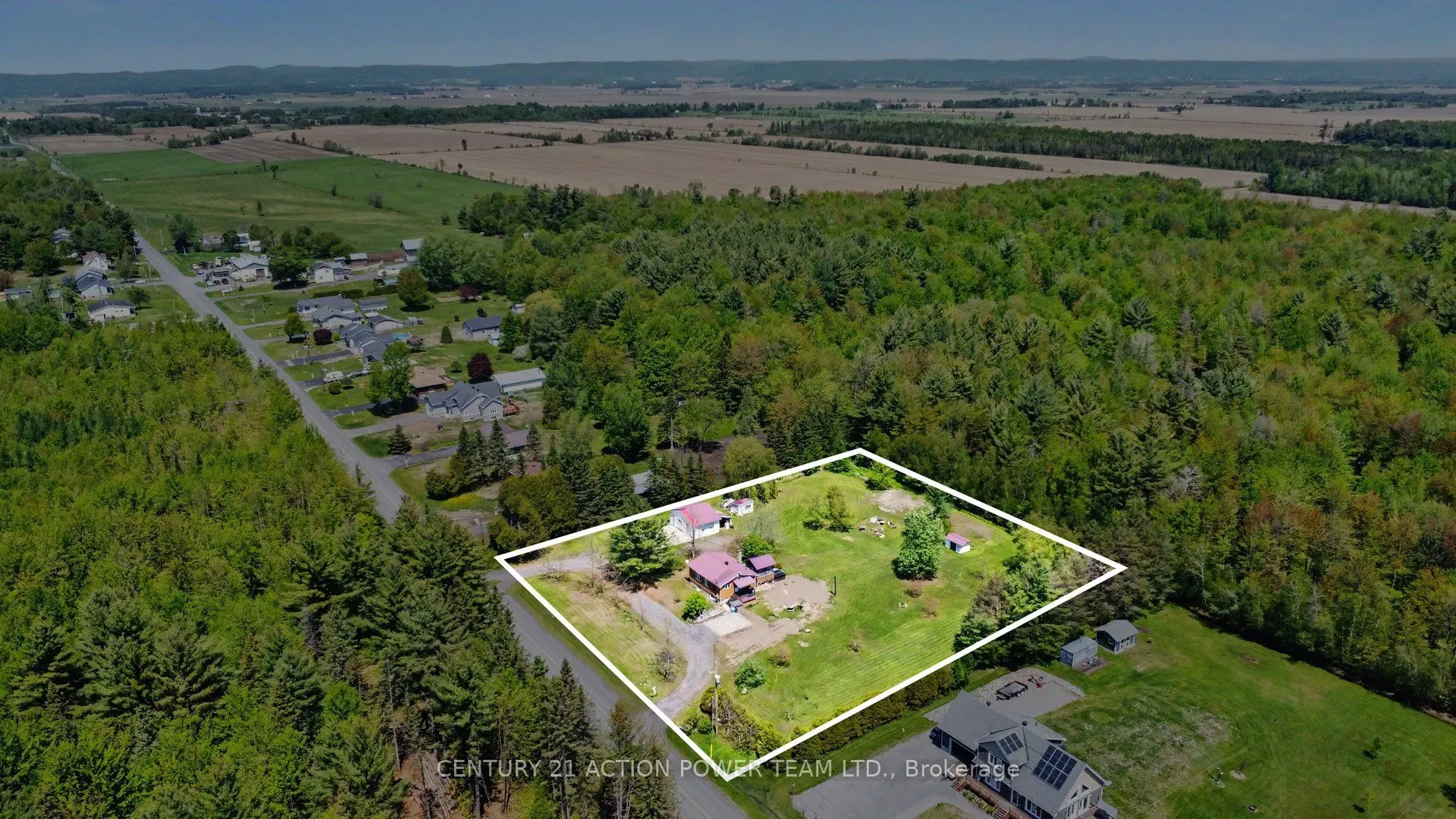 579 Montee Lajeunesse Road