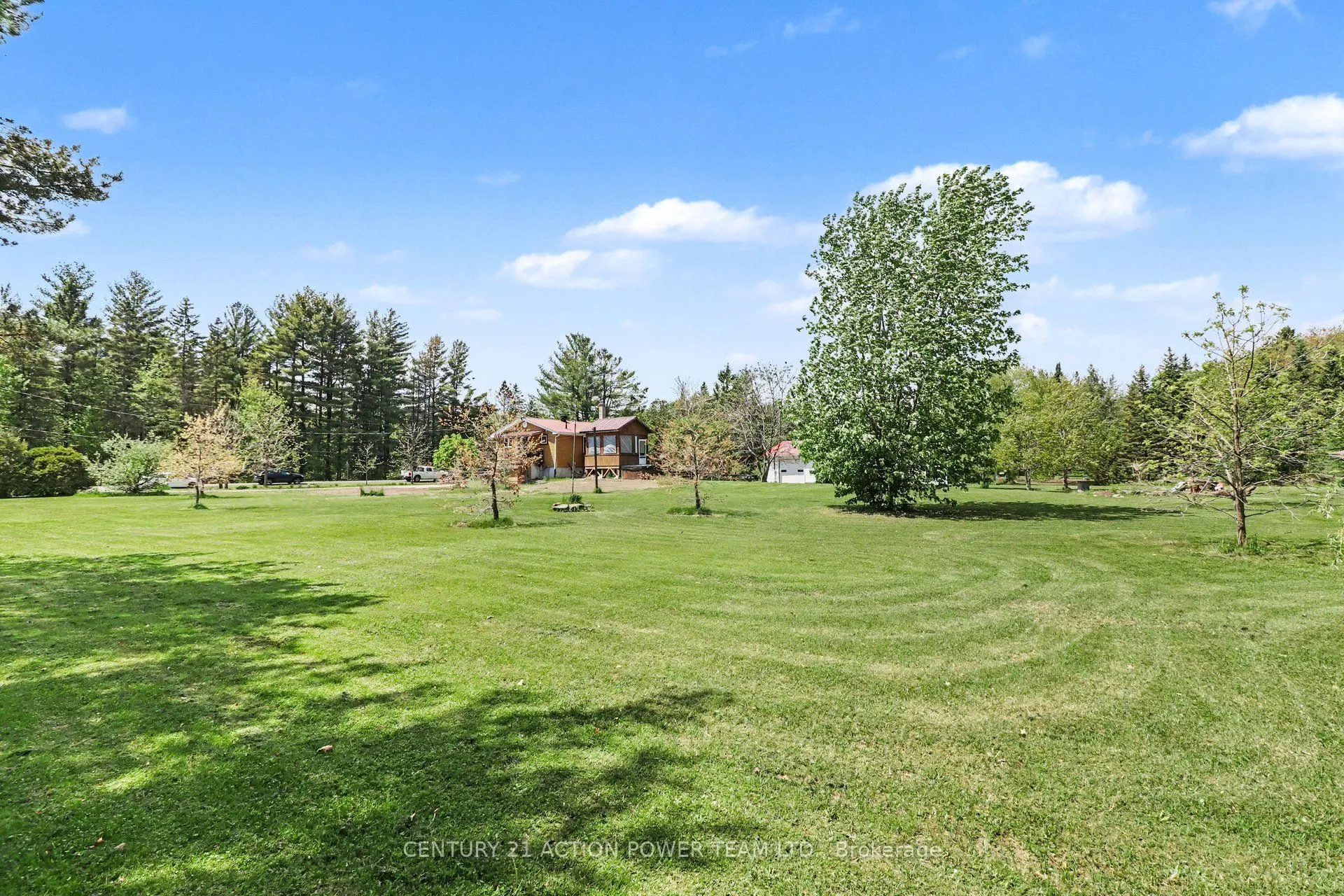 579 Montee Lajeunesse Road