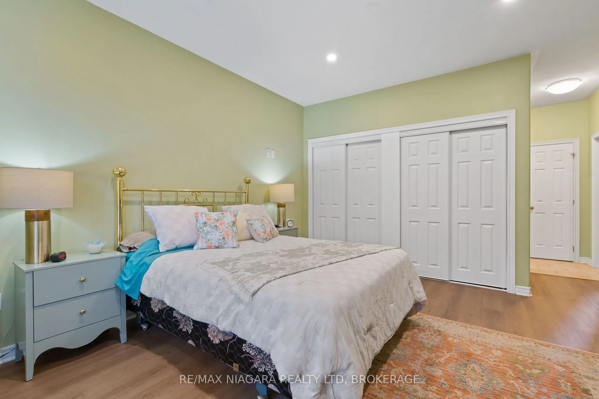 2487 WALKER Court