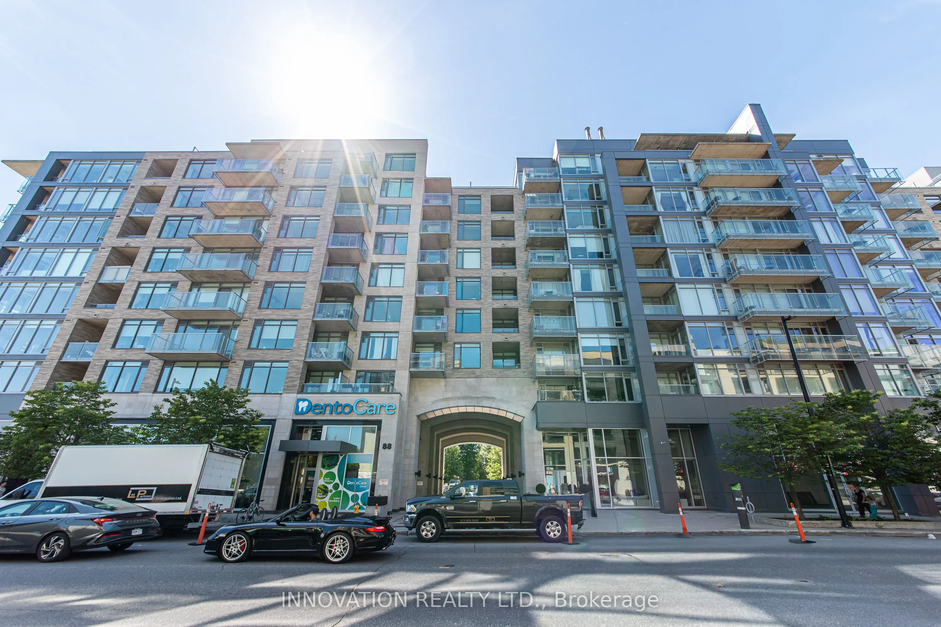 88 RICHMOND Road #209