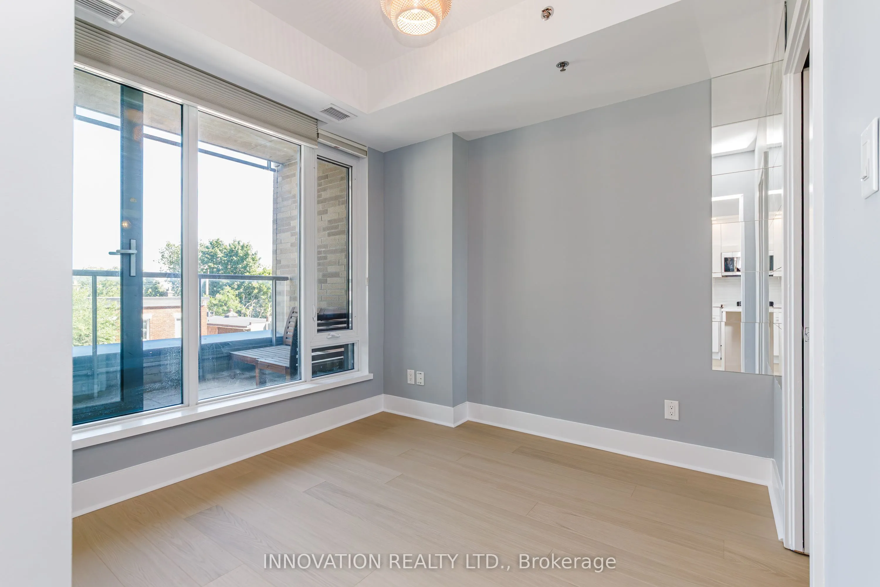 88 RICHMOND Road #209