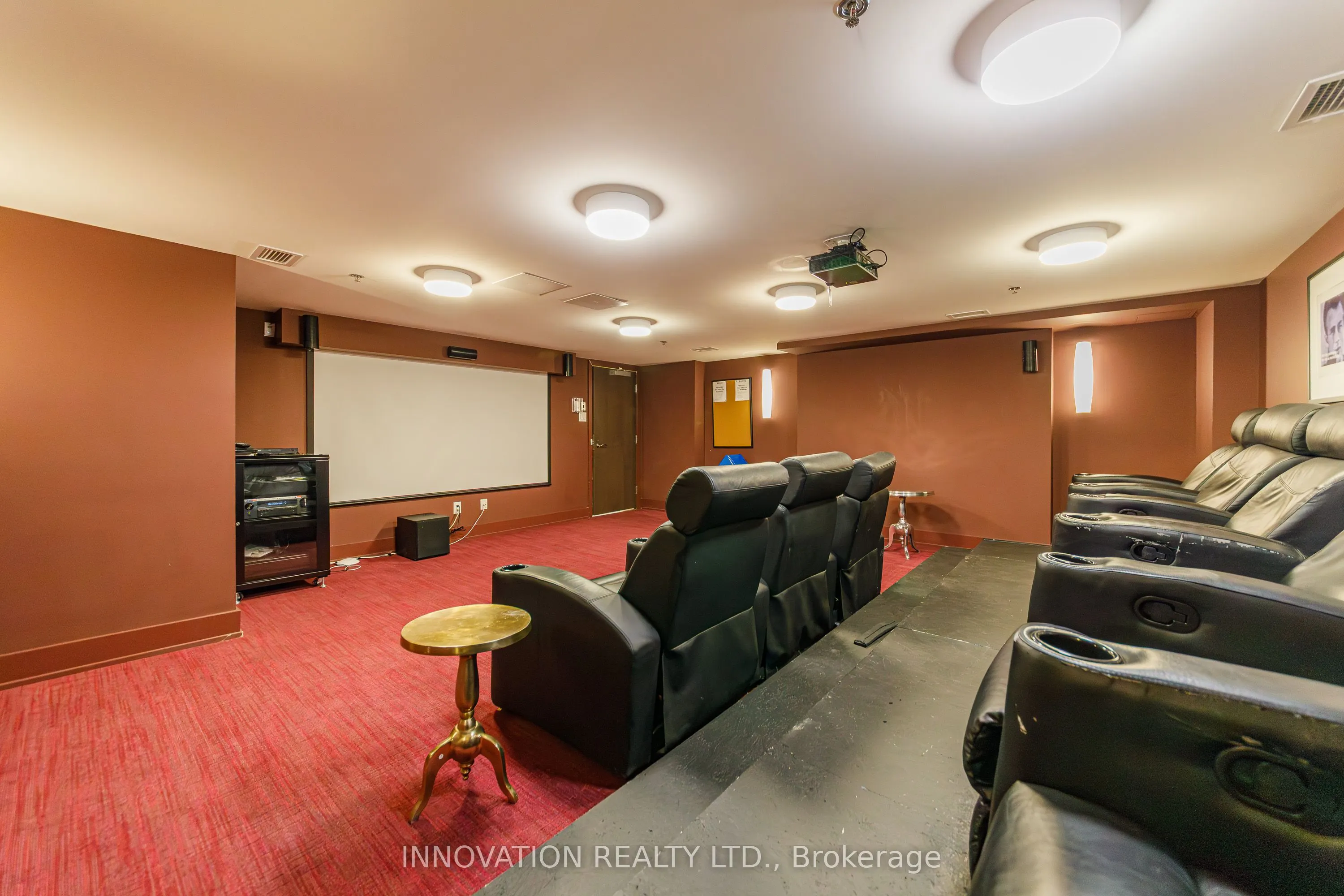 88 RICHMOND Road #209