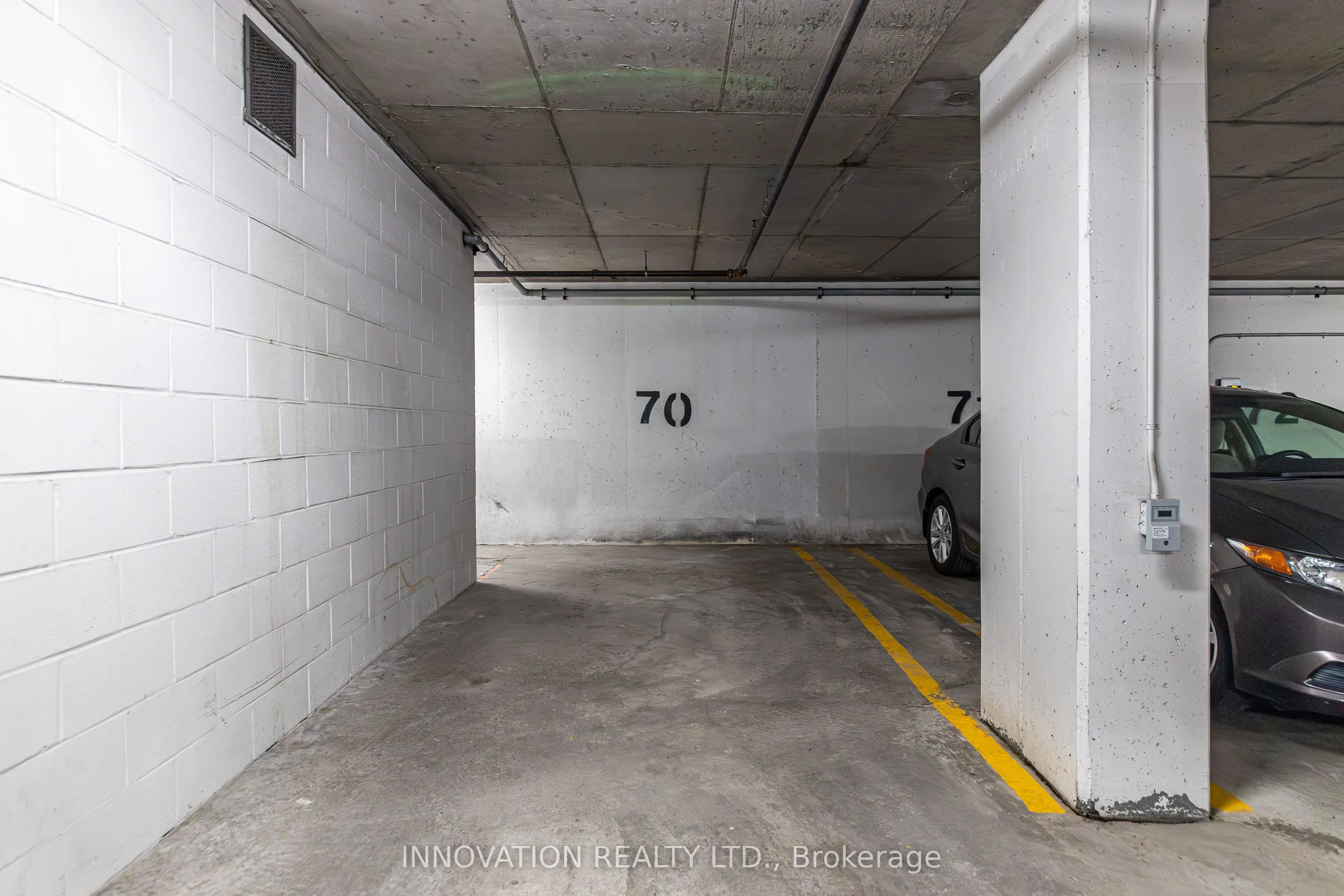 88 RICHMOND Road #209