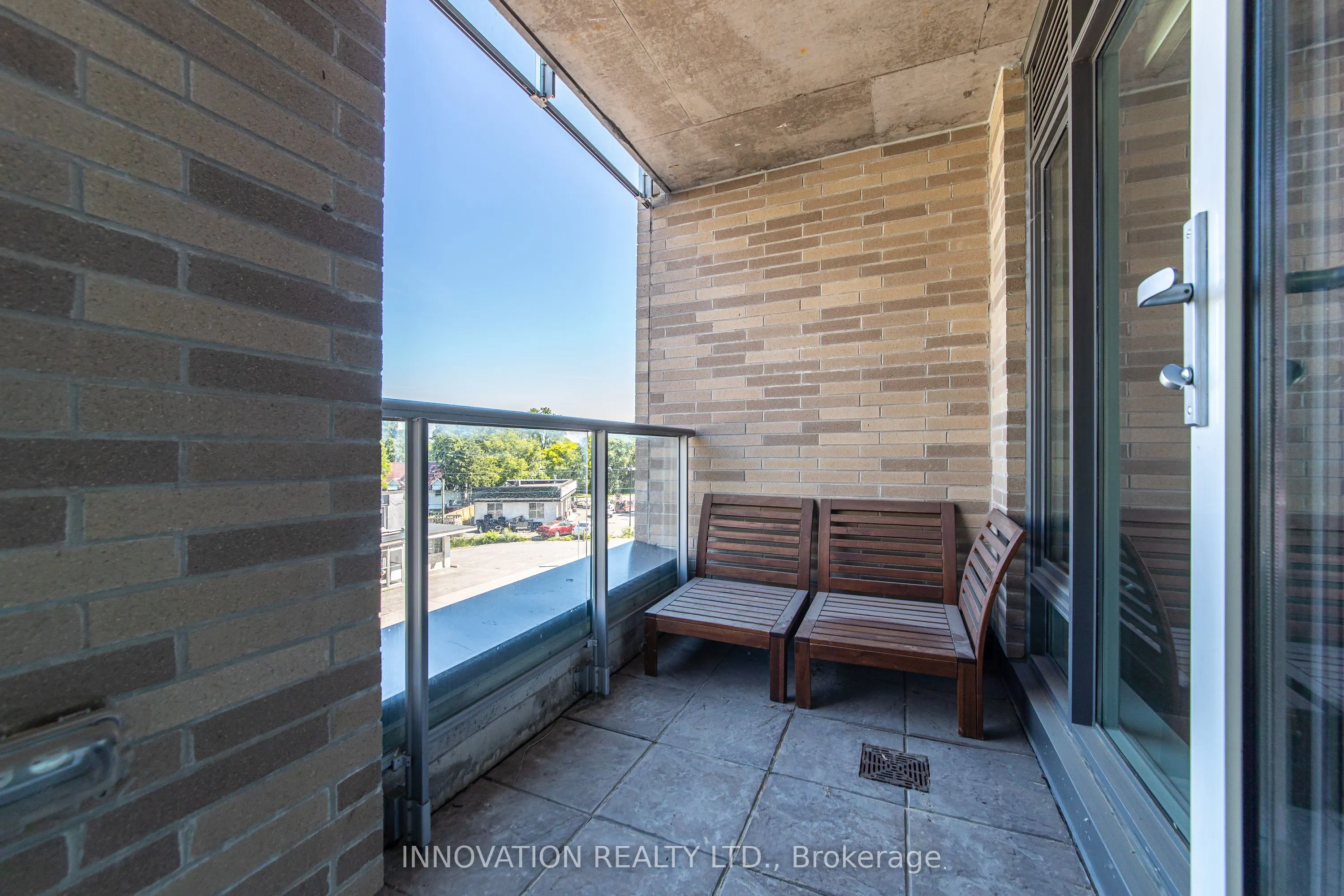 88 RICHMOND Road #209