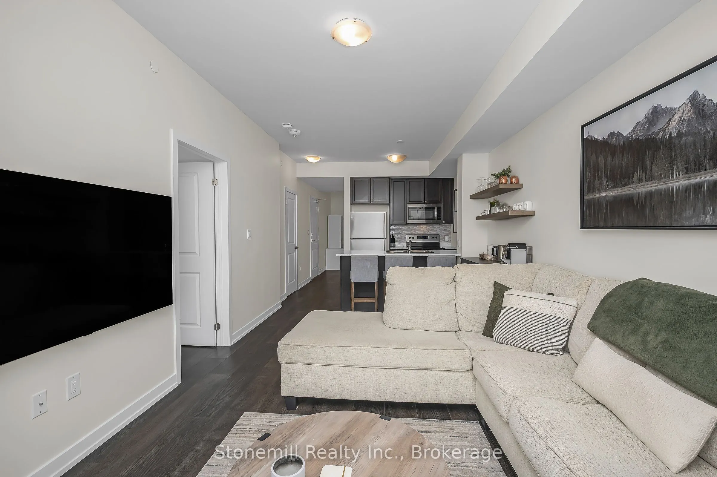 450 Dundas Street E #701