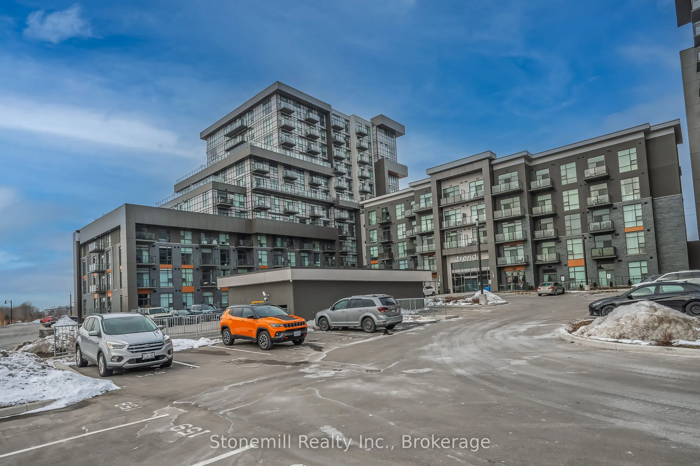 450 Dundas Street E #701