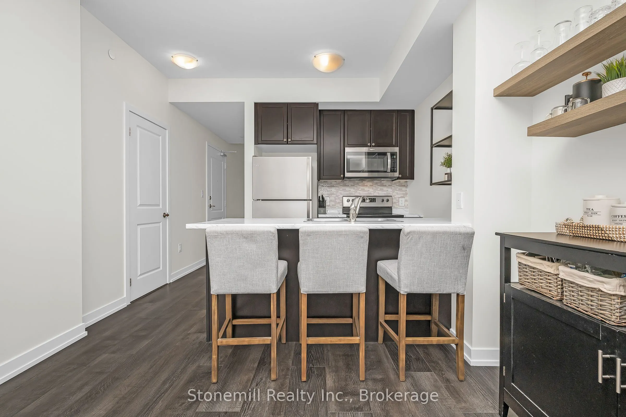 450 Dundas Street E #701