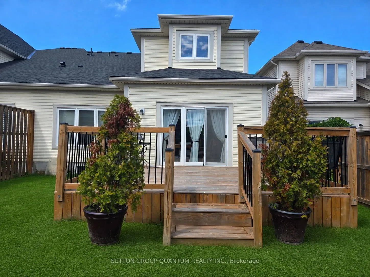 86 Angela Crescent