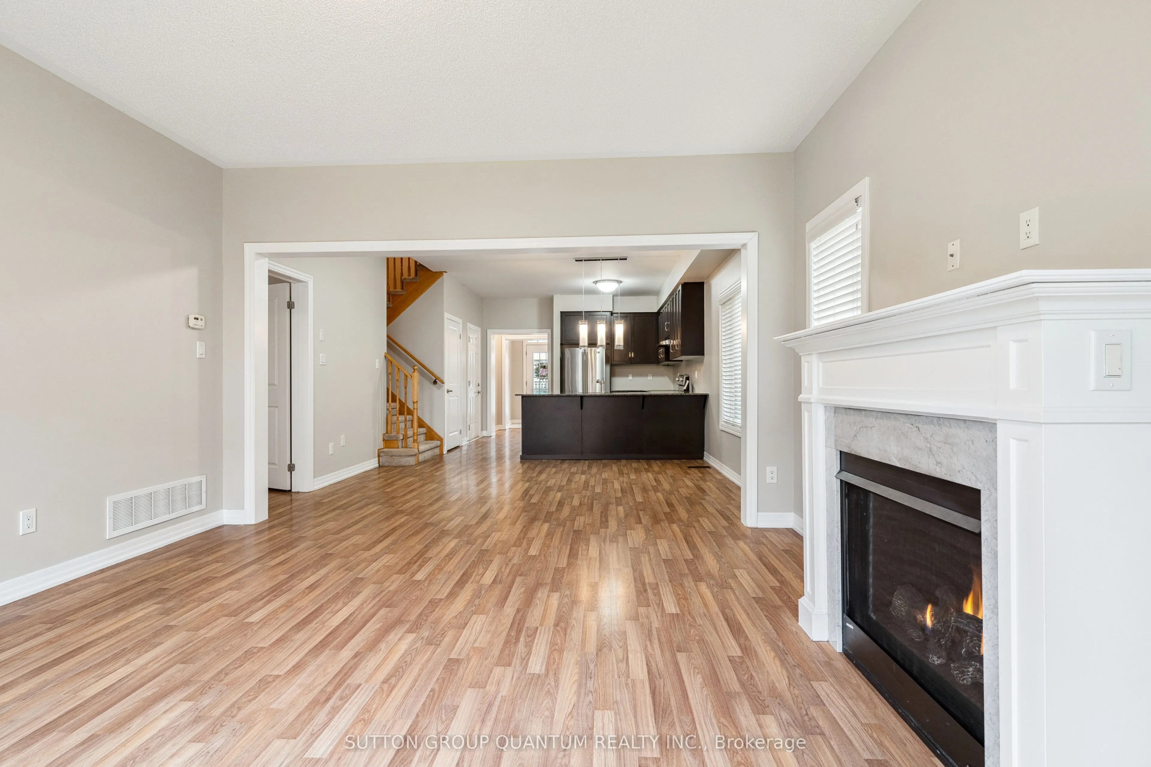 86 Angela Crescent