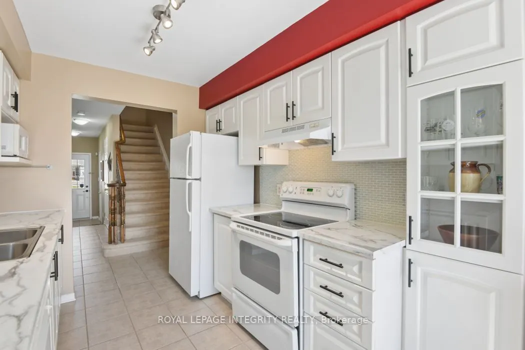416 Wisteria Crescent