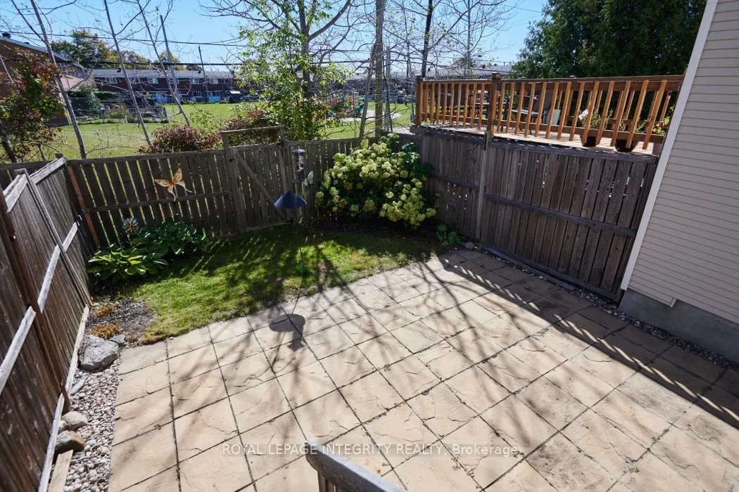 416 Wisteria Crescent
