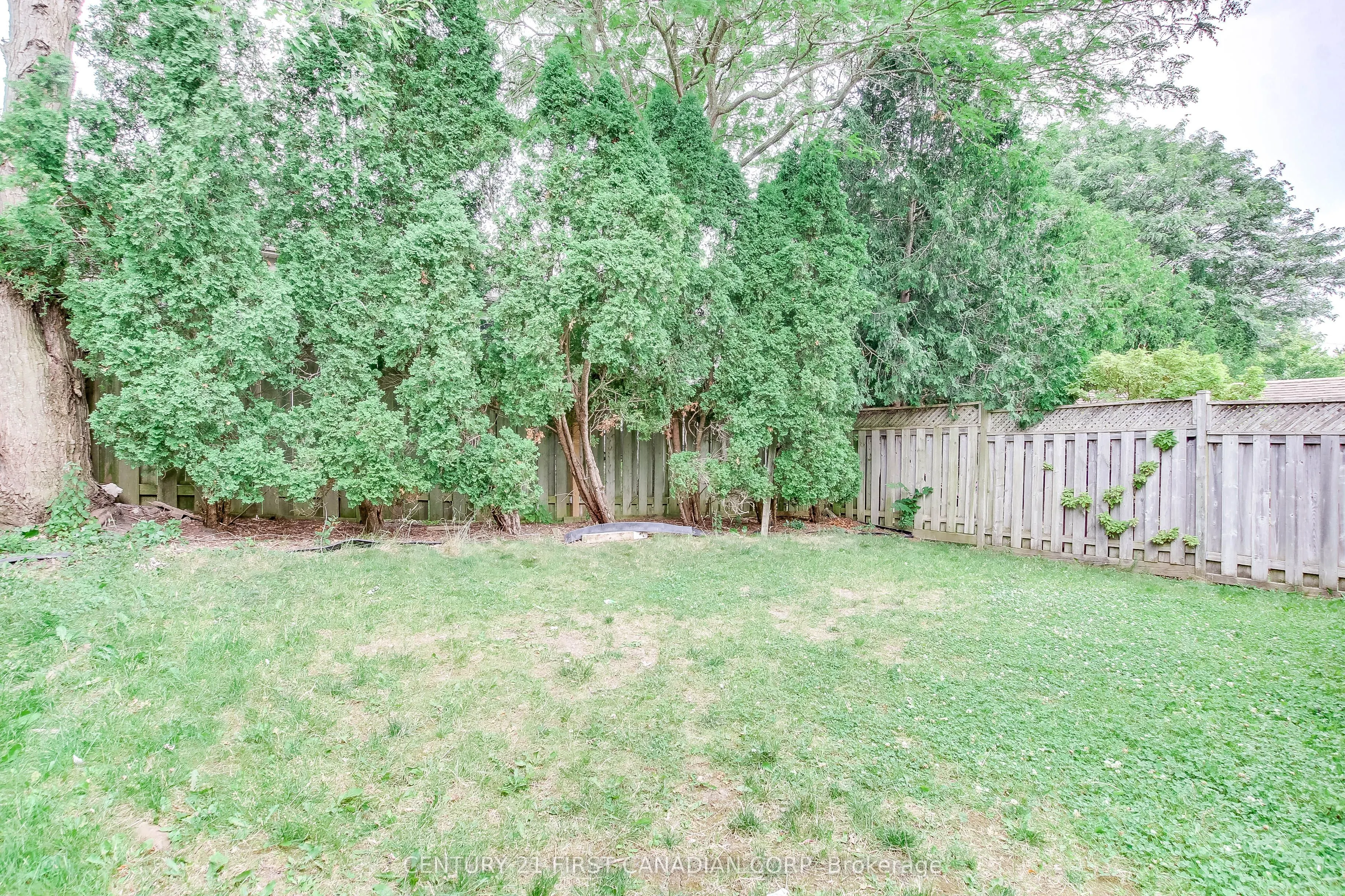 27 Gerald Crescent