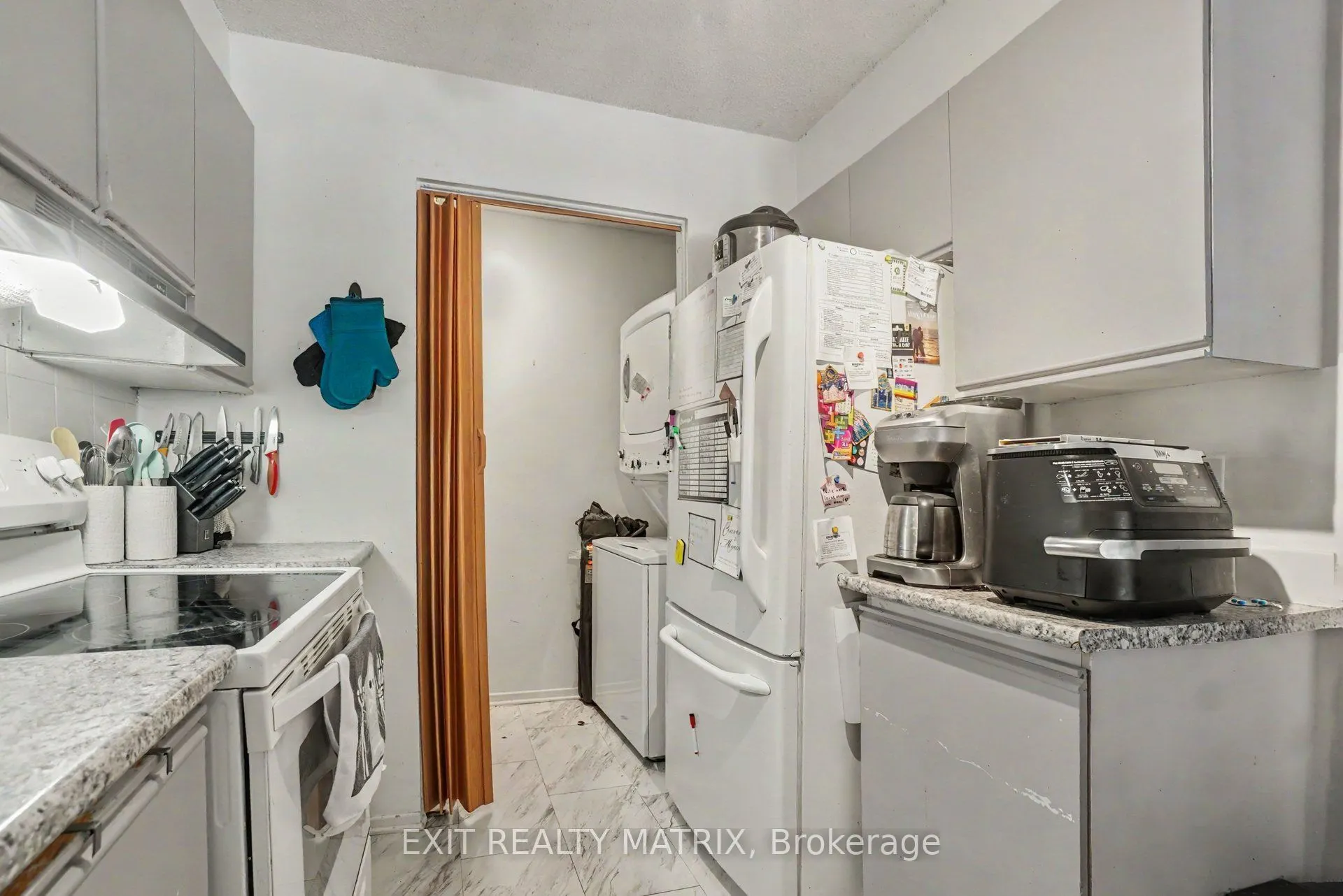 1589 St. Bernard Street #302