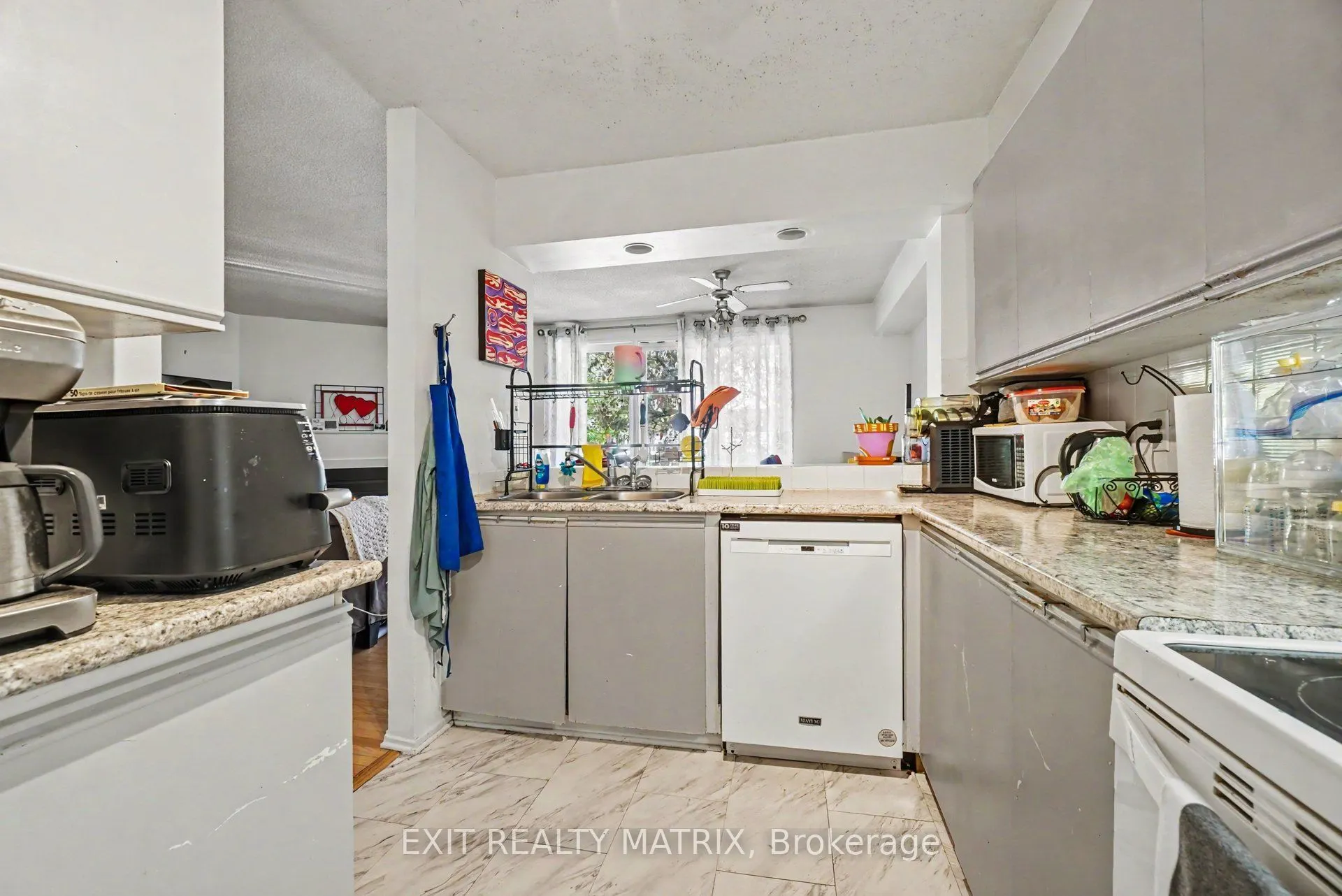 1589 St. Bernard Street #302
