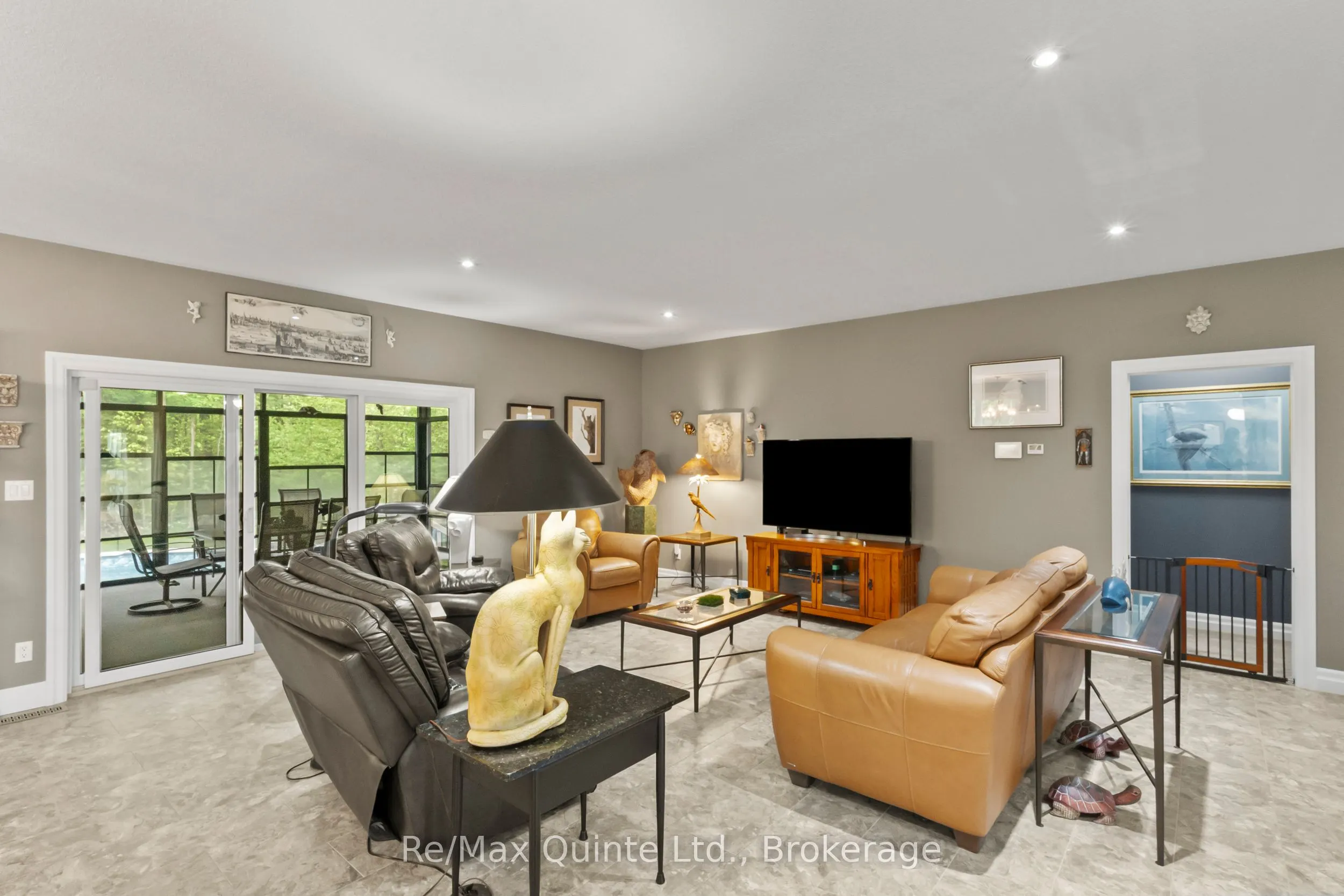 25 Powerline Road