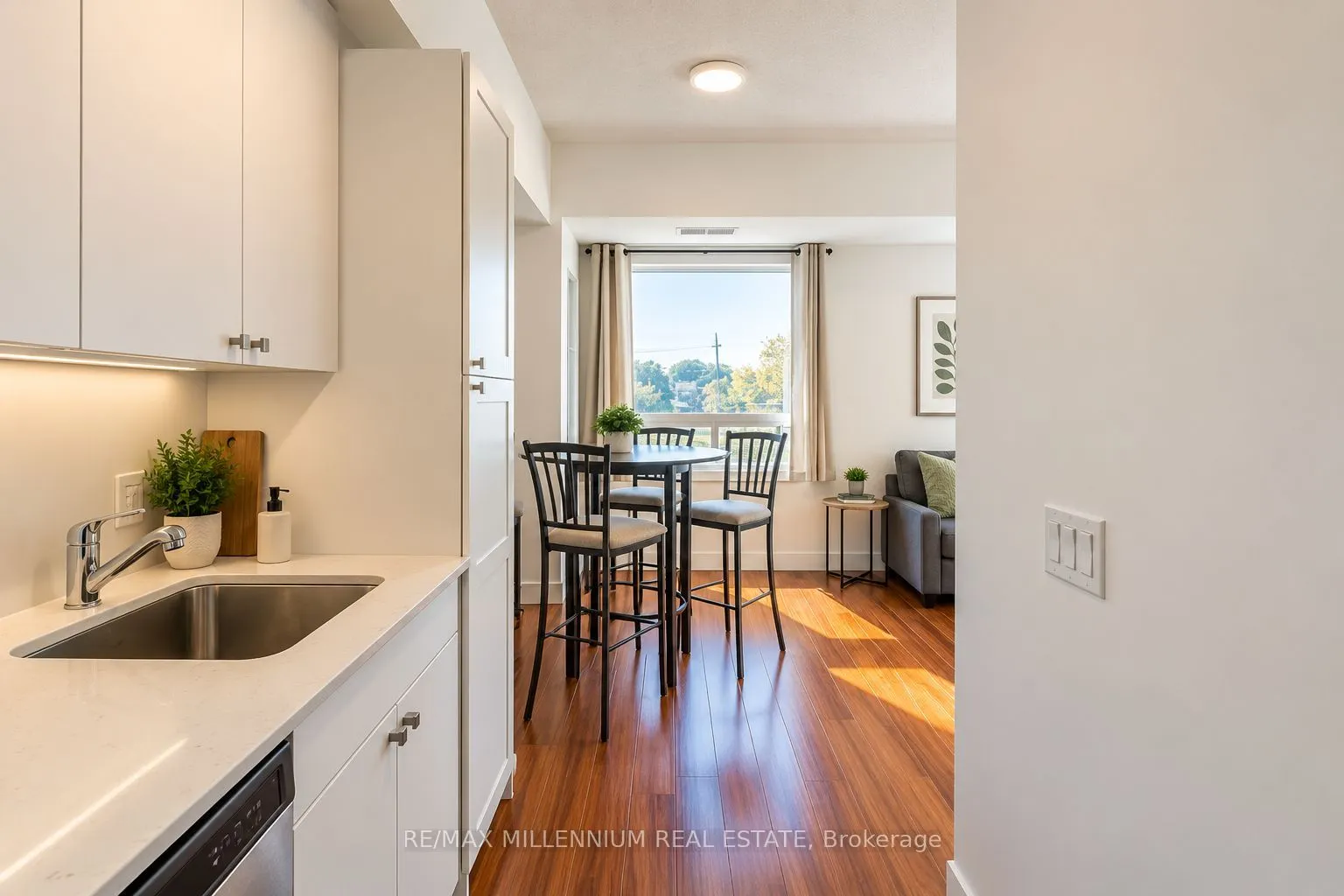 1 Wellington Street #307