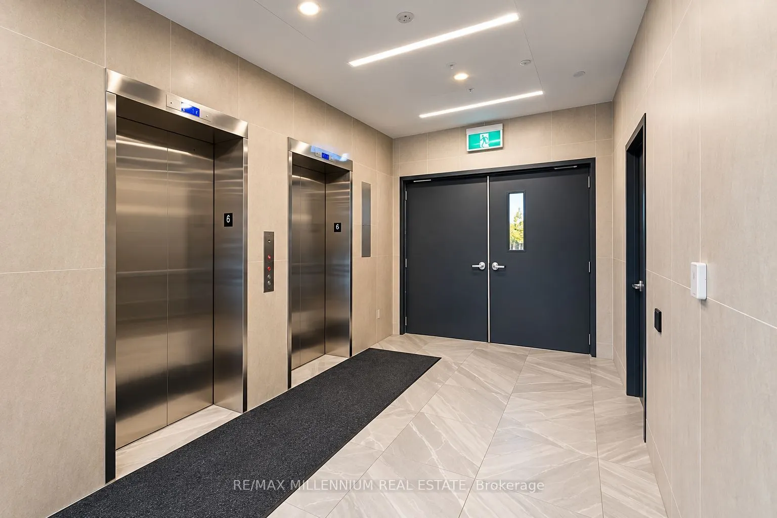 1 Wellington Street #307
