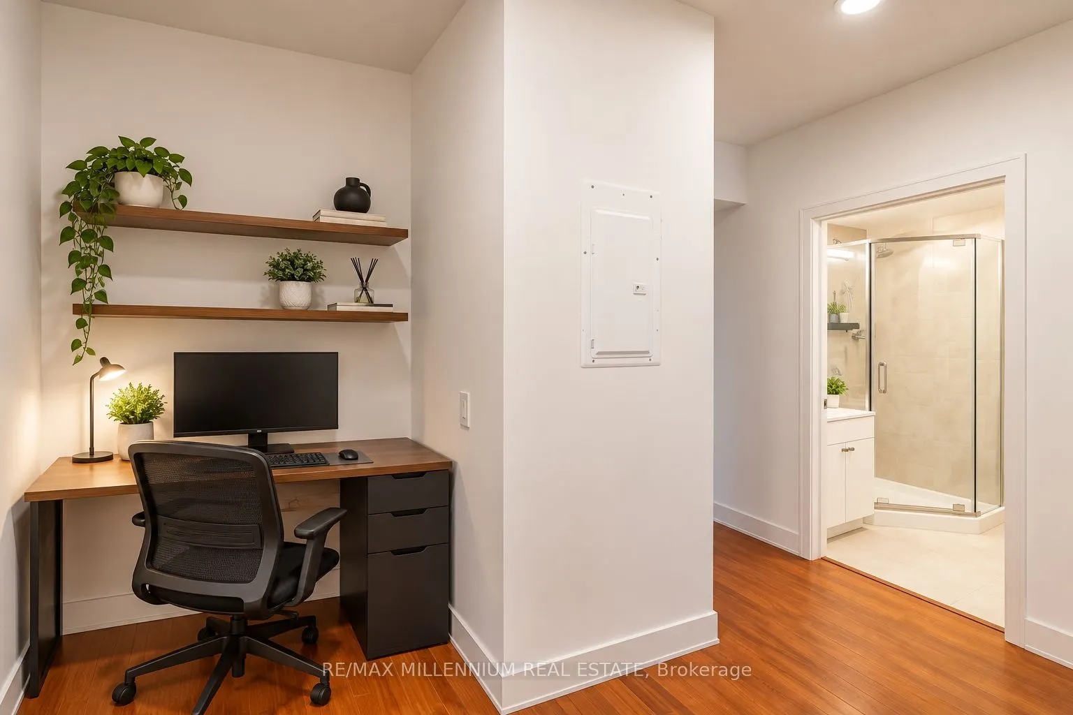 1 Wellington Street #307