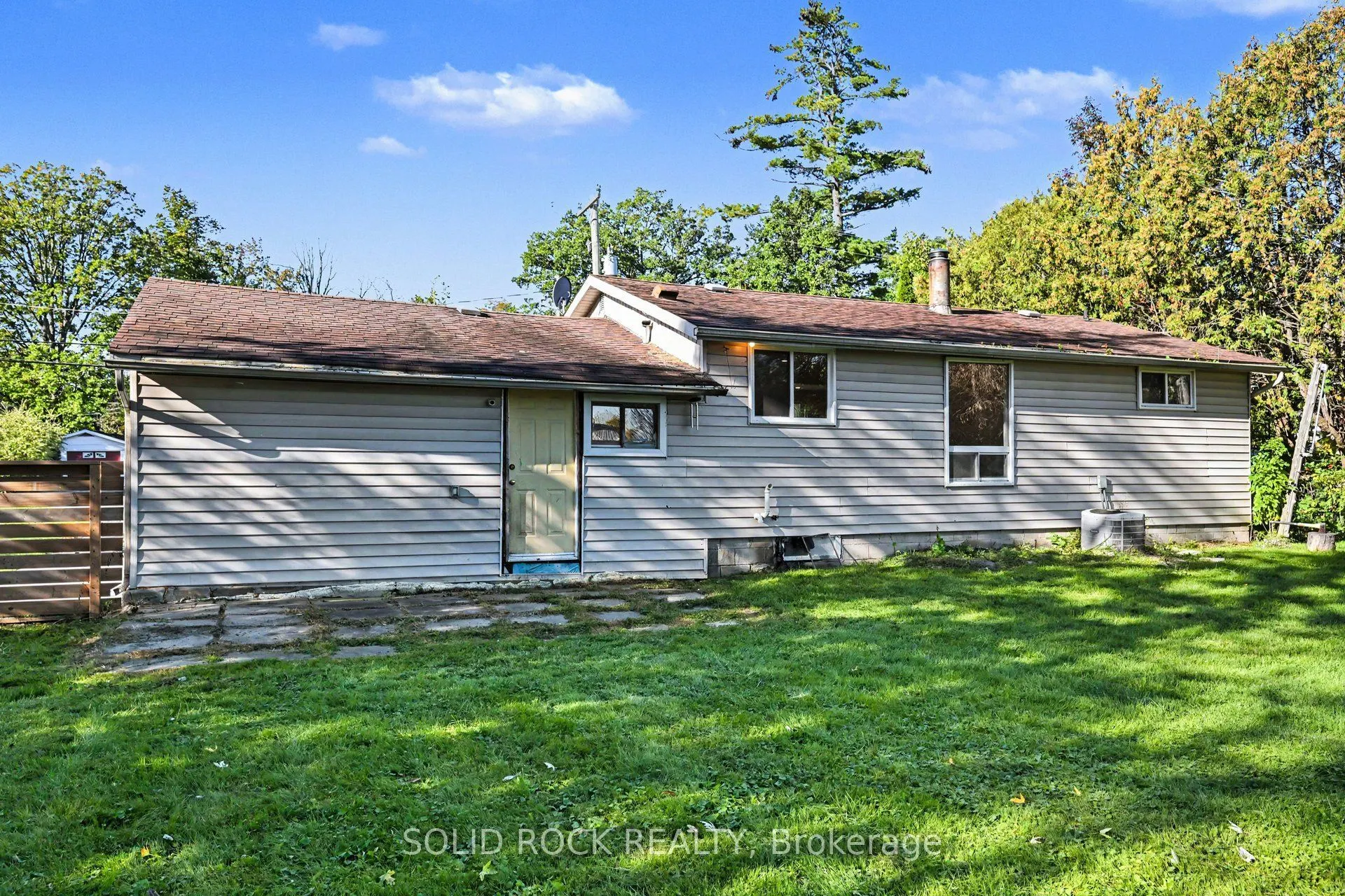 236 Campbell Drive N