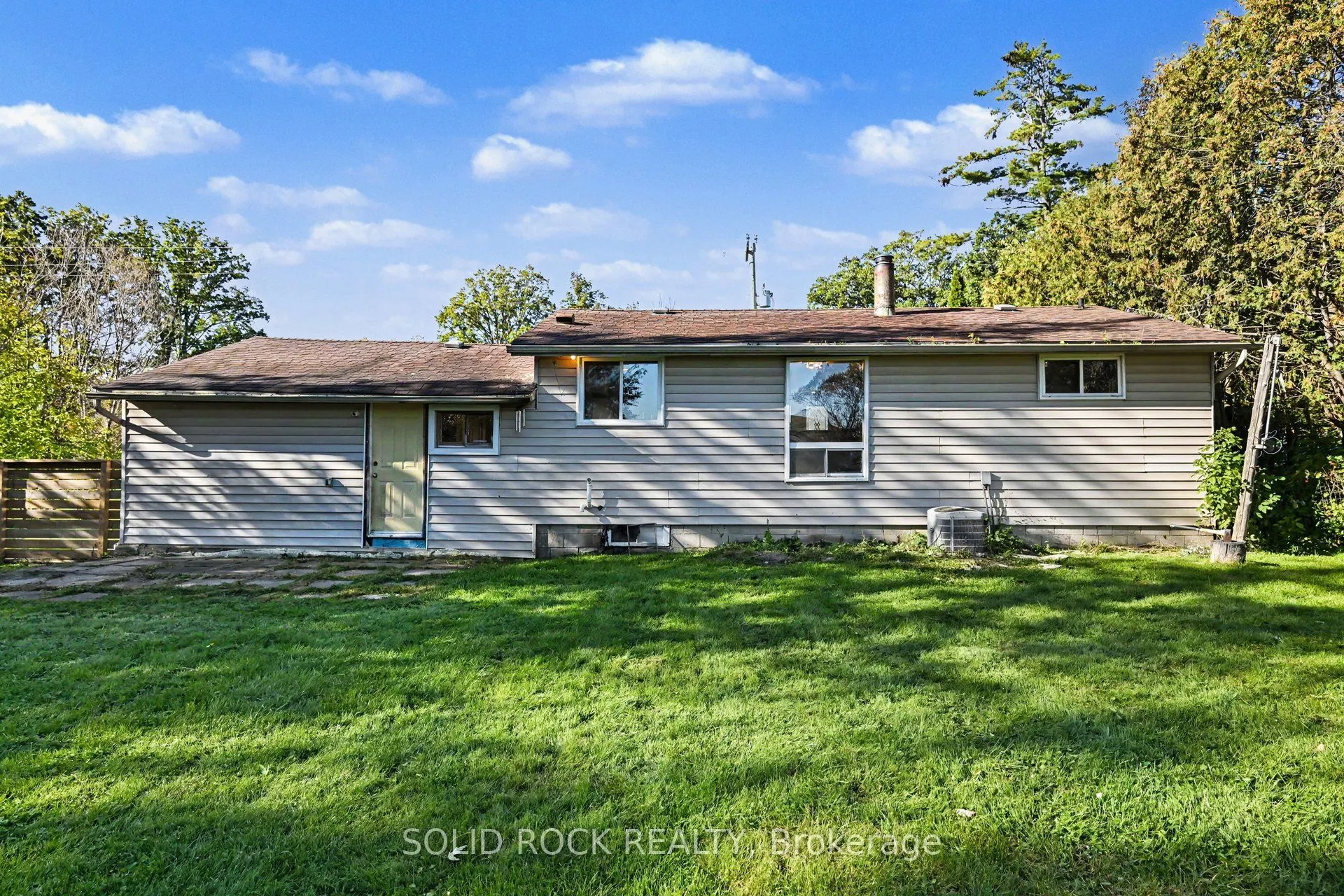 236 Campbell Drive N