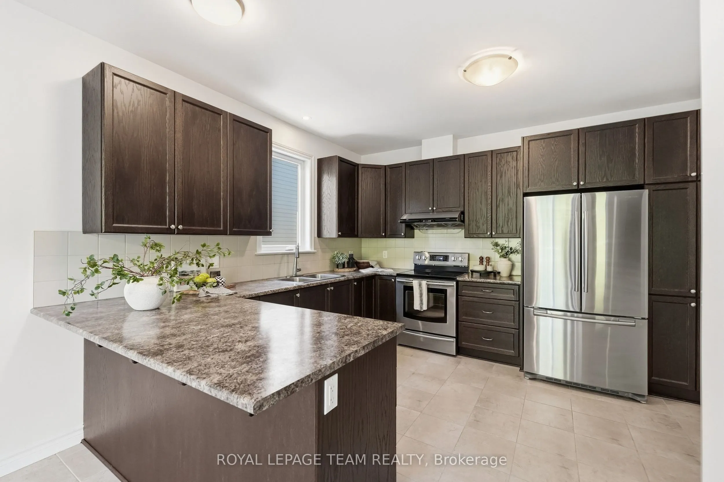 708 Eagle Crest Heights