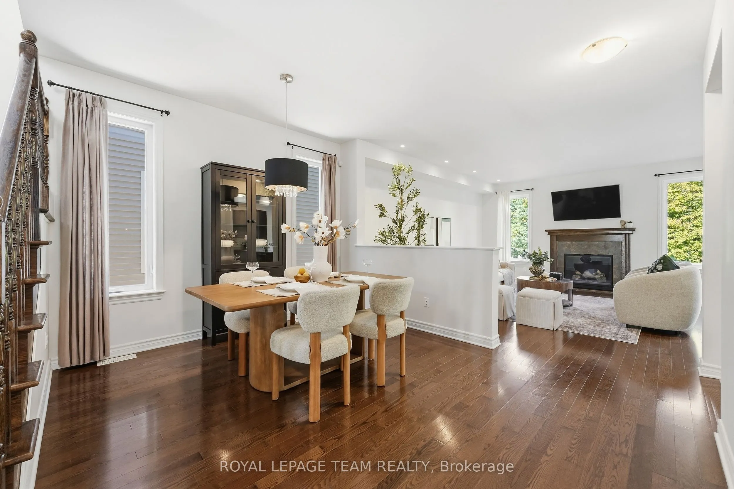 708 Eagle Crest Heights