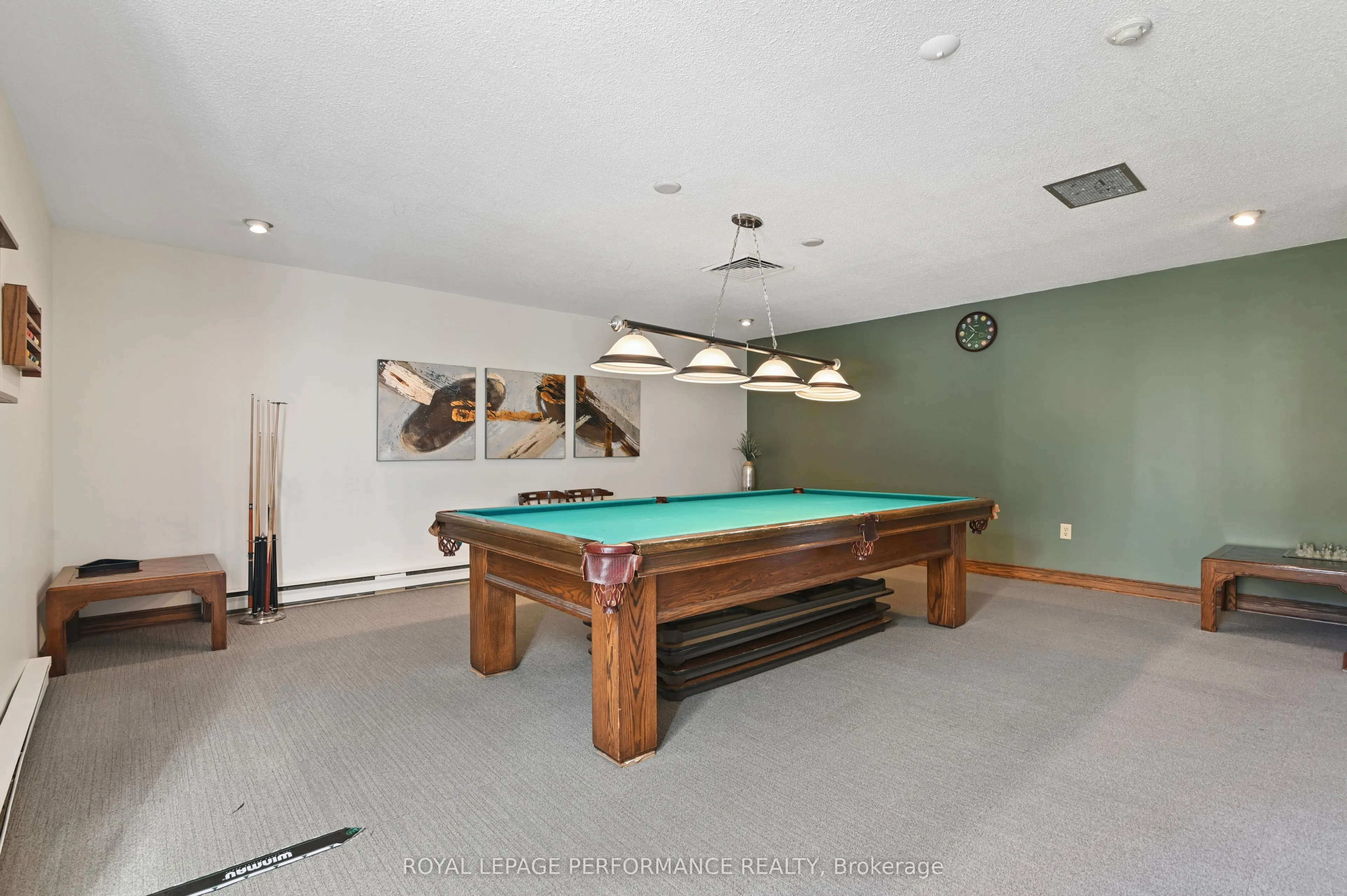 530 Laurier Avenue W #2006