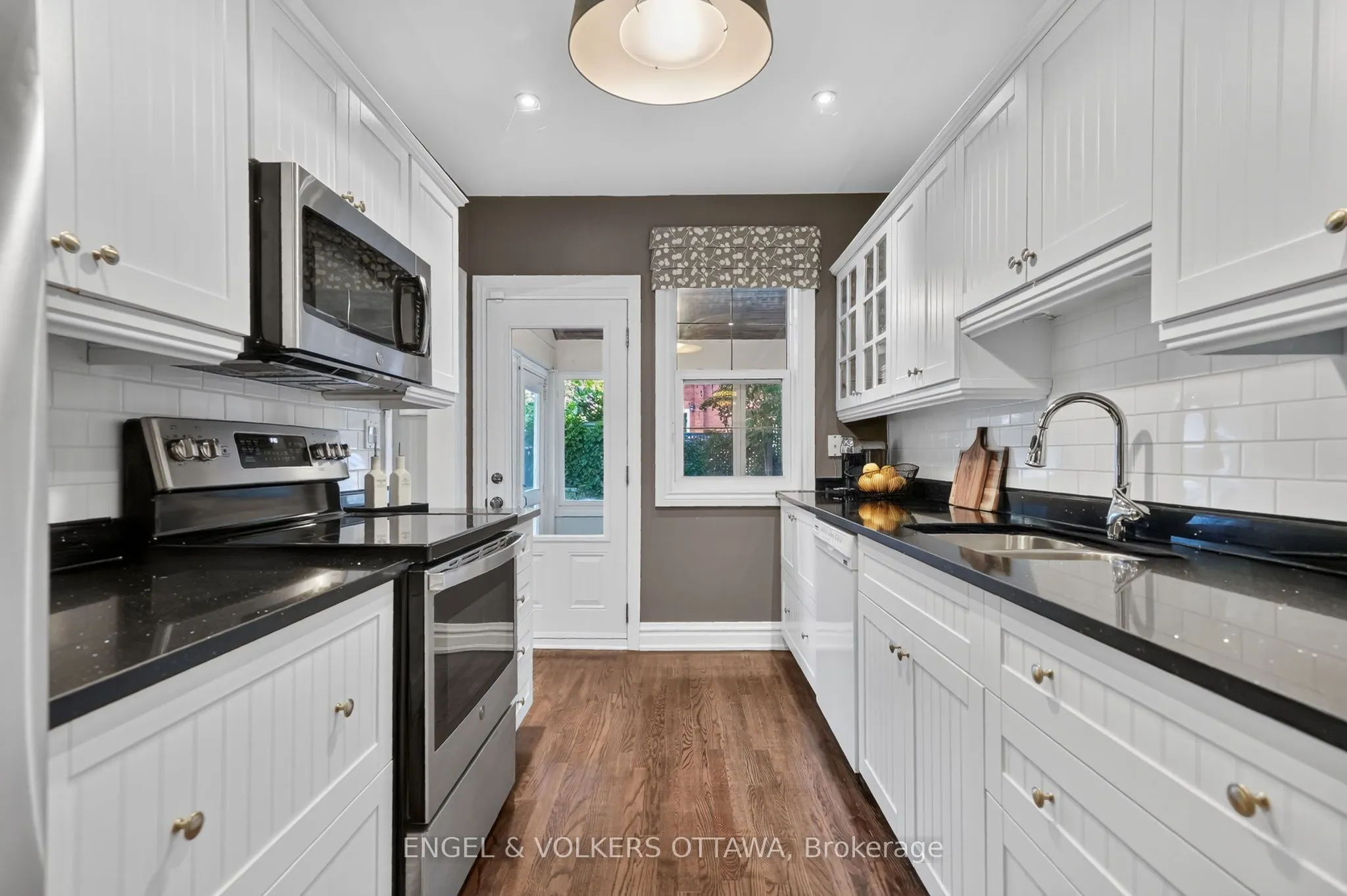 122 Renfrew Avenue