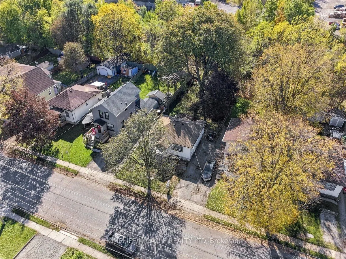 82 Norfolk Avenue