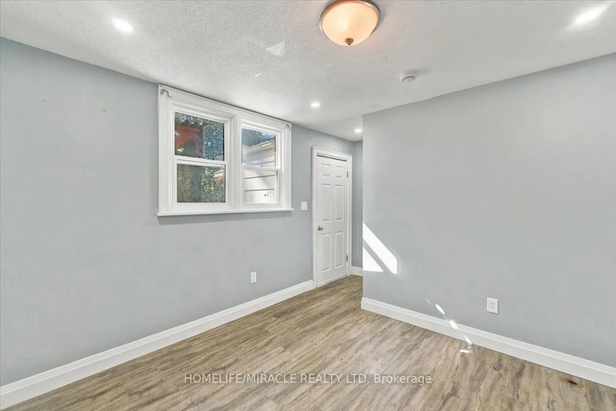 82 Norfolk Avenue