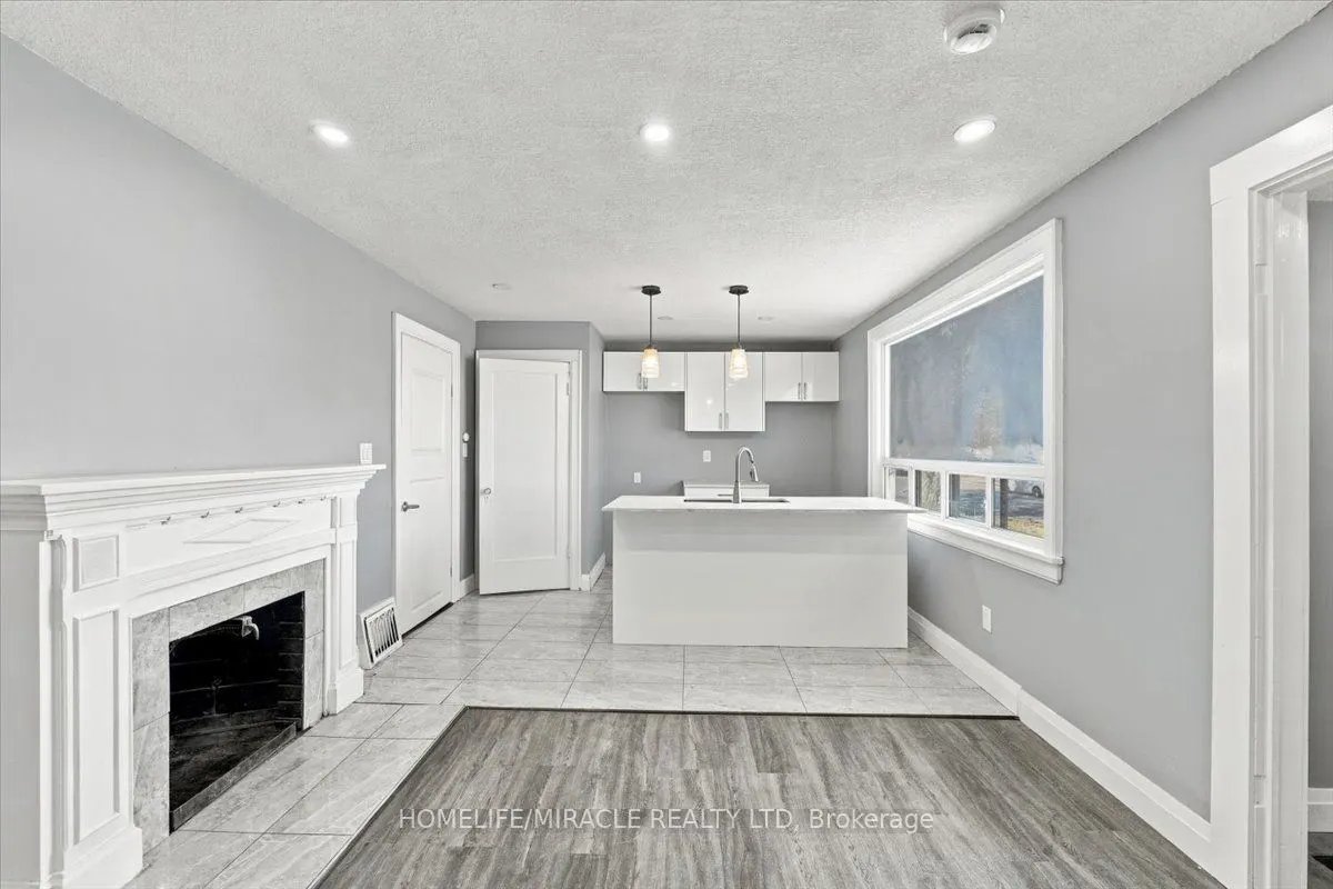 82 Norfolk Avenue