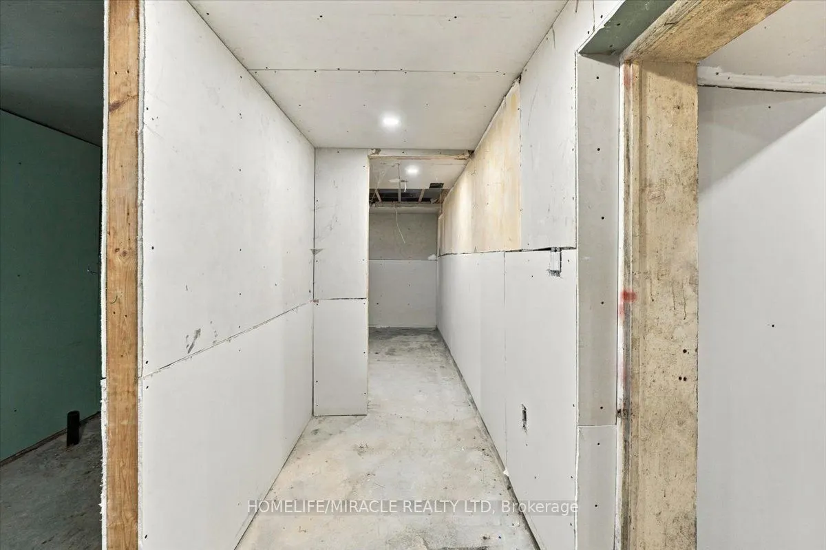 82 Norfolk Avenue