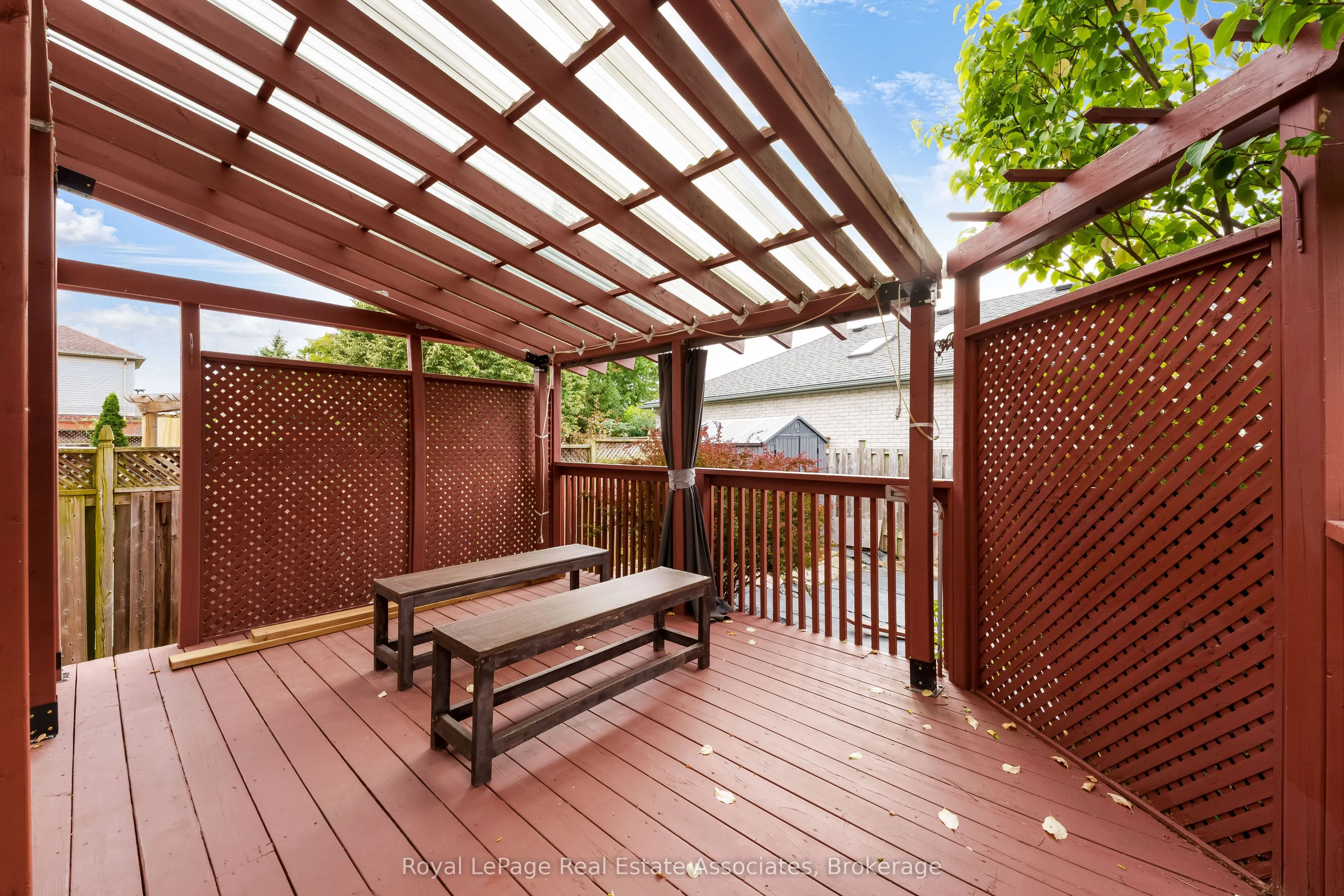 406 Sandy Cove Crescent