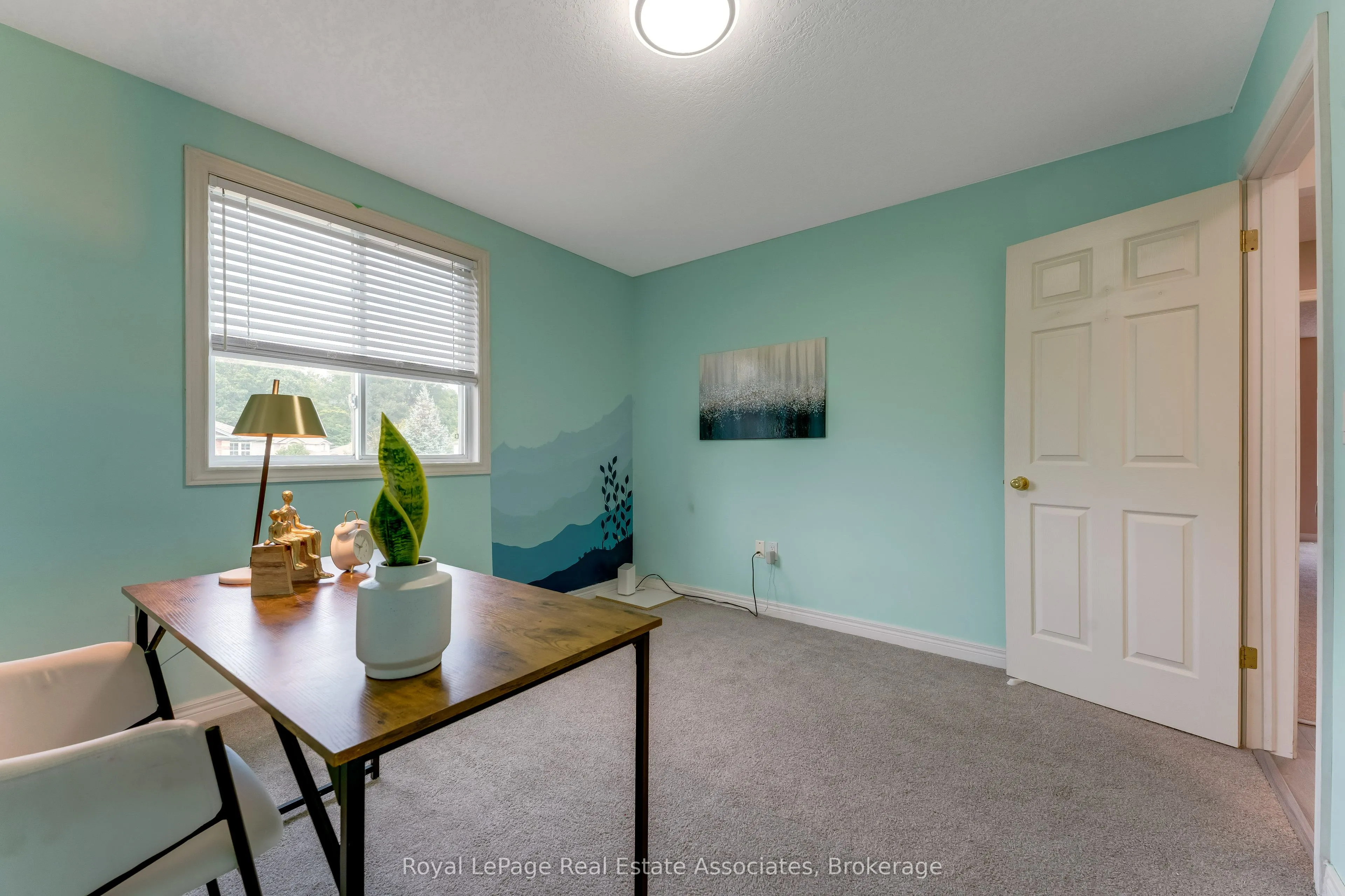 406 Sandy Cove Crescent